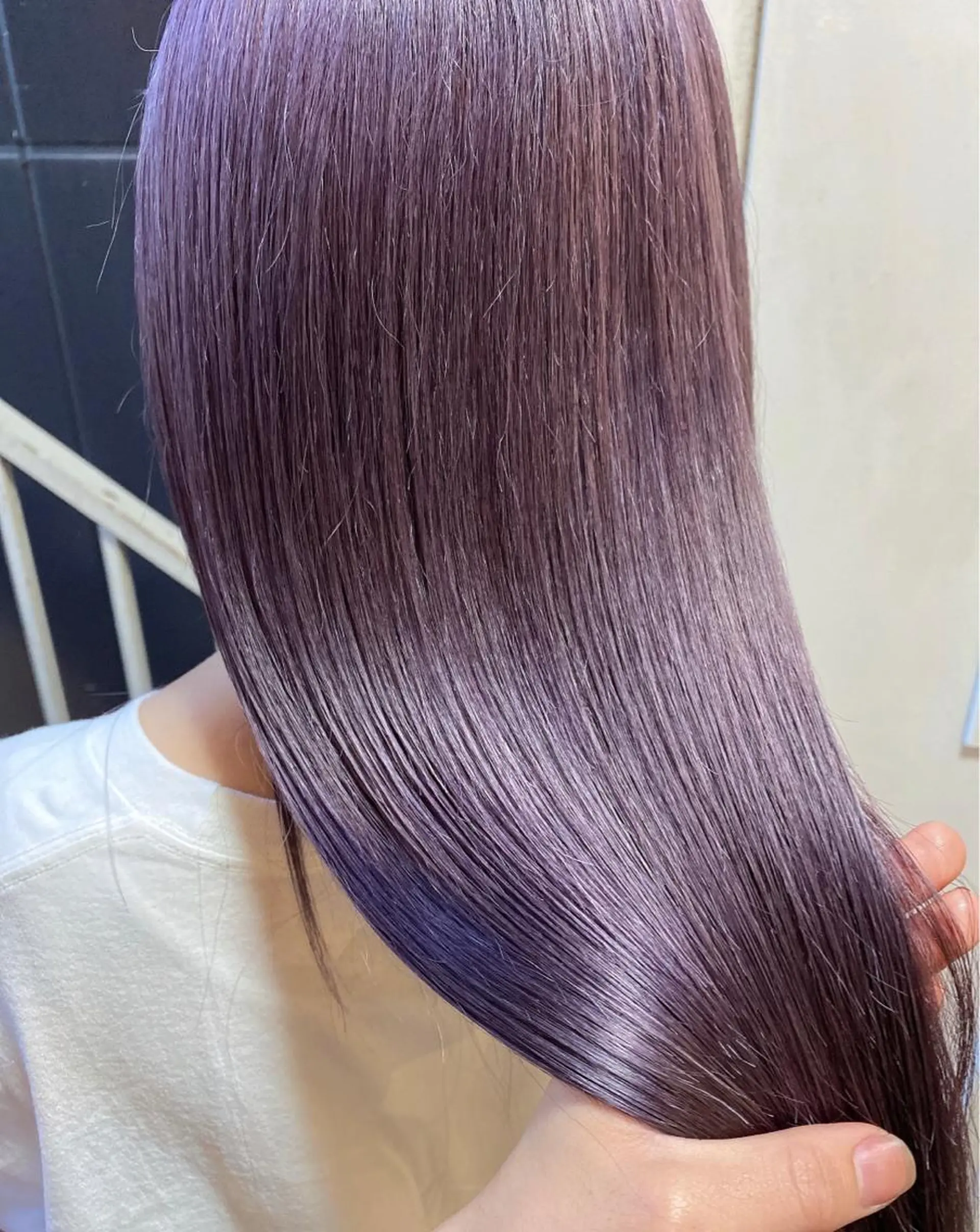 ミディアム カラー レイヤー×髪質改善 マネージャー安藤光司のヘアスタイル