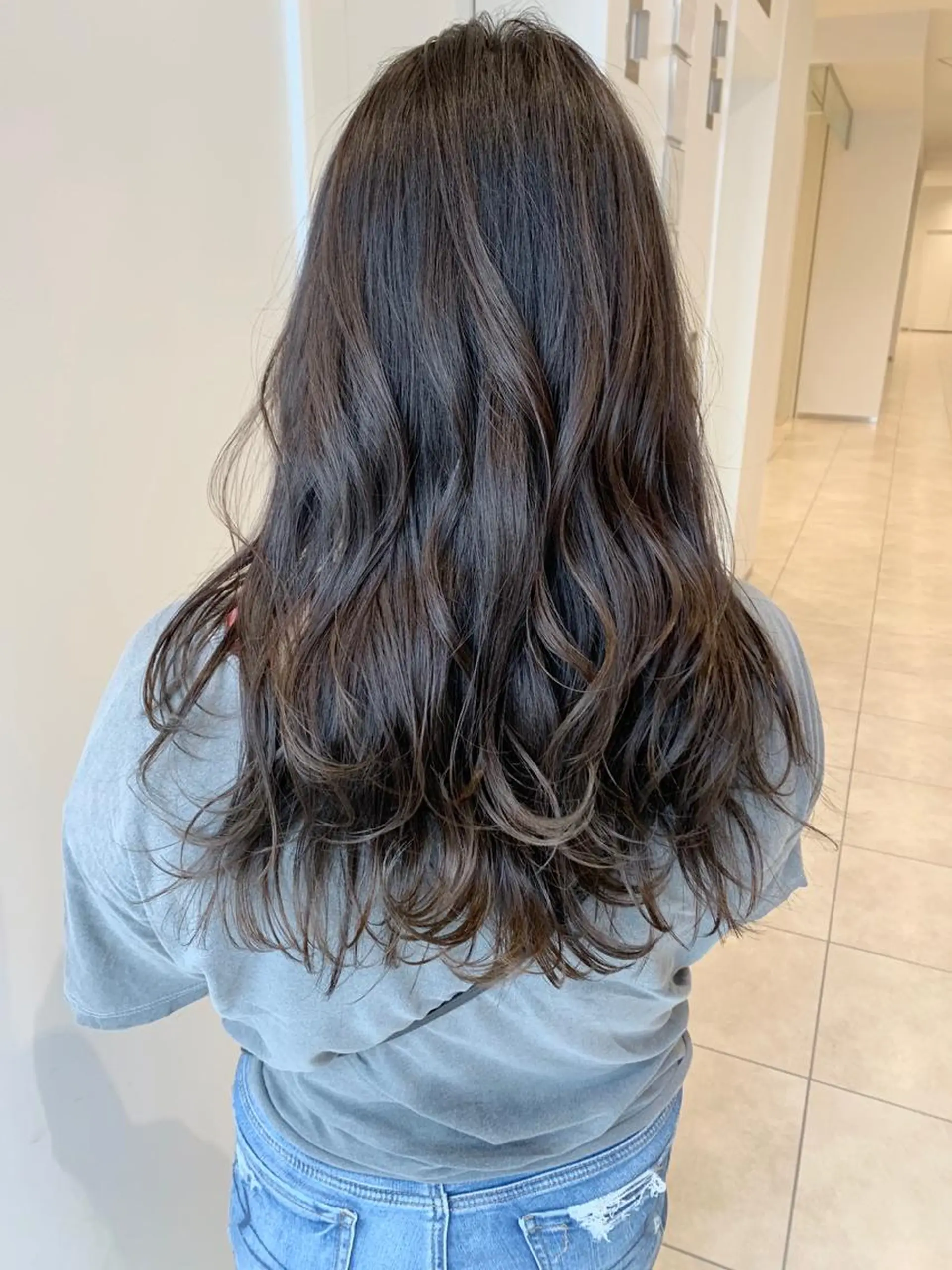 ミディアム カット講師 久保匠のヘアスタイル