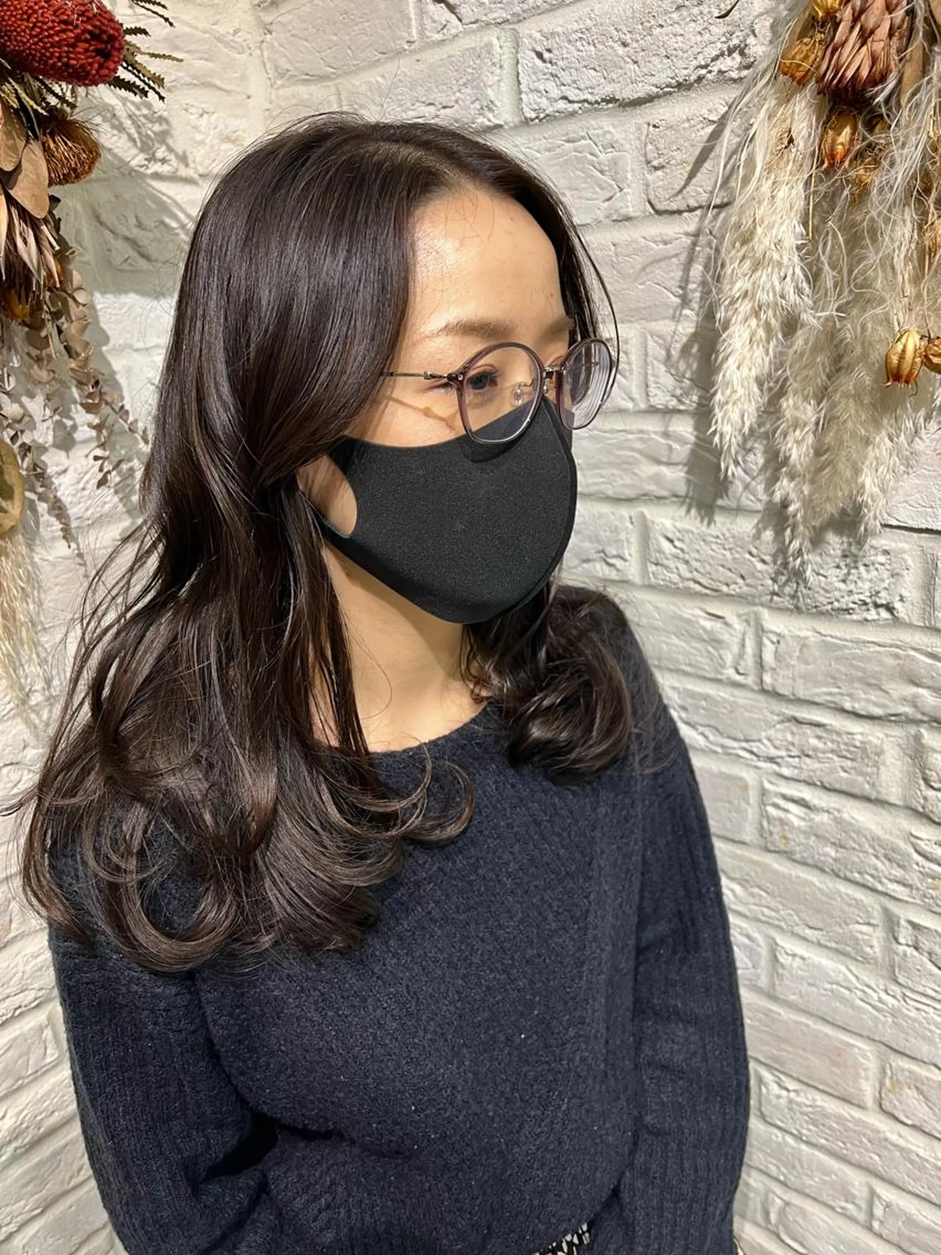 ロング カラー ヘアアレンジ グレージュ ラベンダーカラー ラベンダーグレージュ ラベンダーグレー 韓国風ヘア 伊藤 早人のヘアスタイル