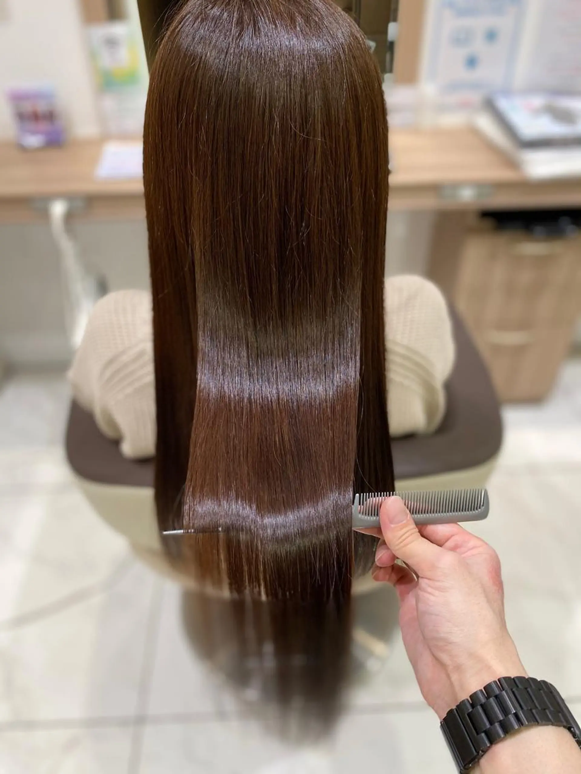 ロング カラー イルミナカラー カット トリートメント ✨髪質改善が大好評✨ 美容室lic近藤✨のヘアスタイル