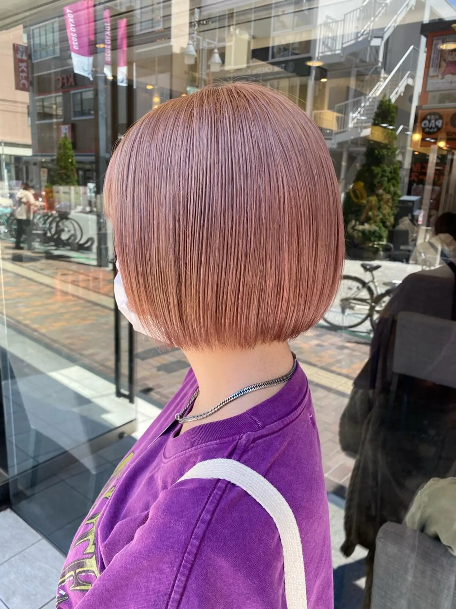 ショート カラー パーマ ヘアアレンジ メンズ キッズ ネイル mana 暖色カラーカットのヘアスタイル