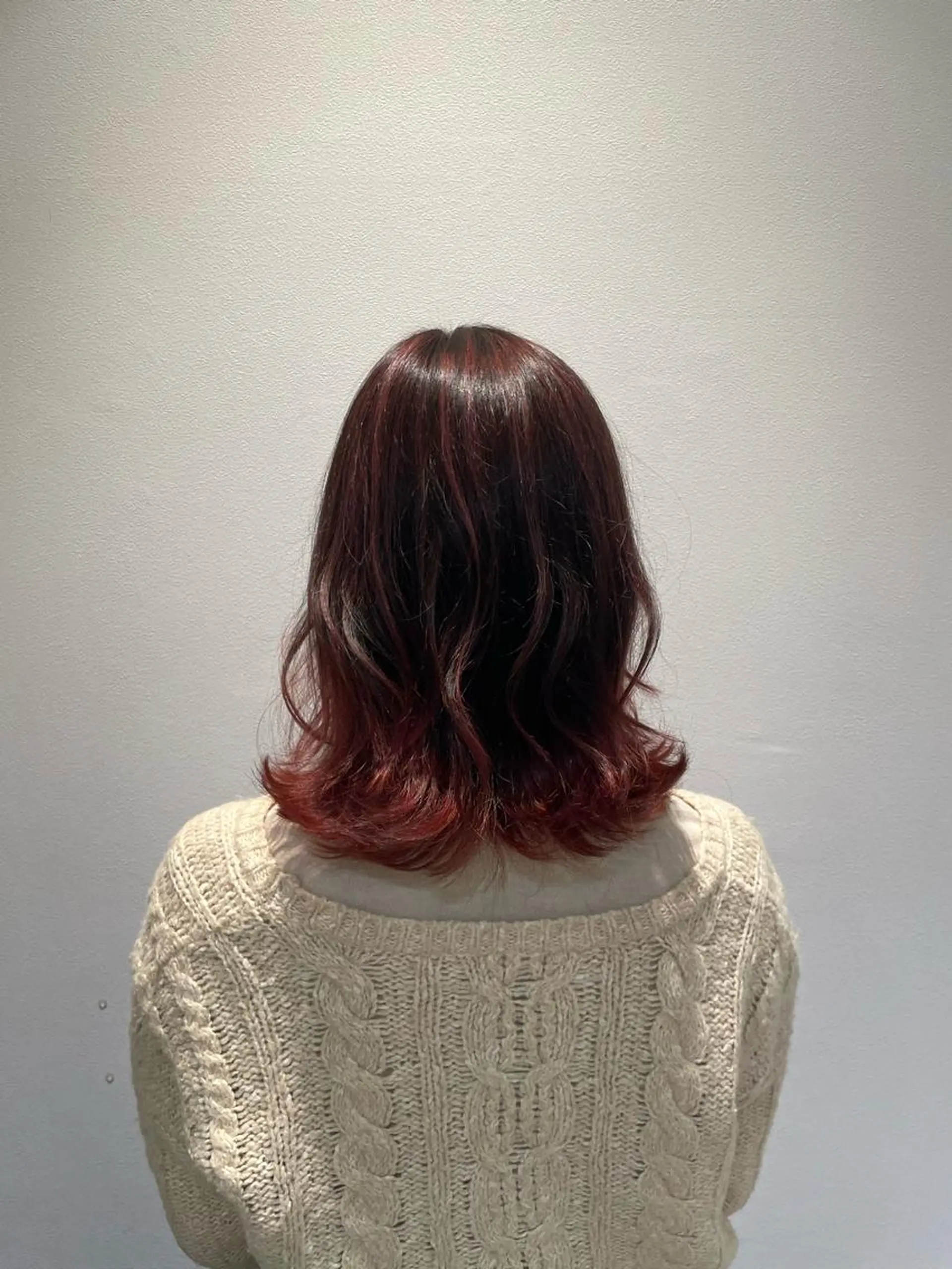 ミディアム カット ヘアカラー 縮毛矯正×髪質改善× 艶髪カラー 小笠原躍のヘアスタイル