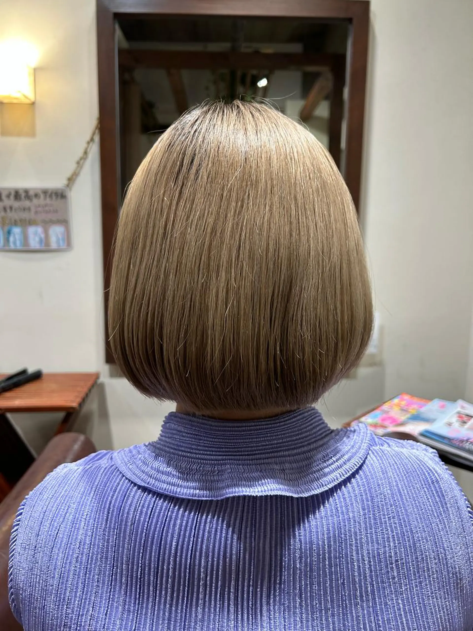 ミディアム 水谷 菜央のヘアスタイル