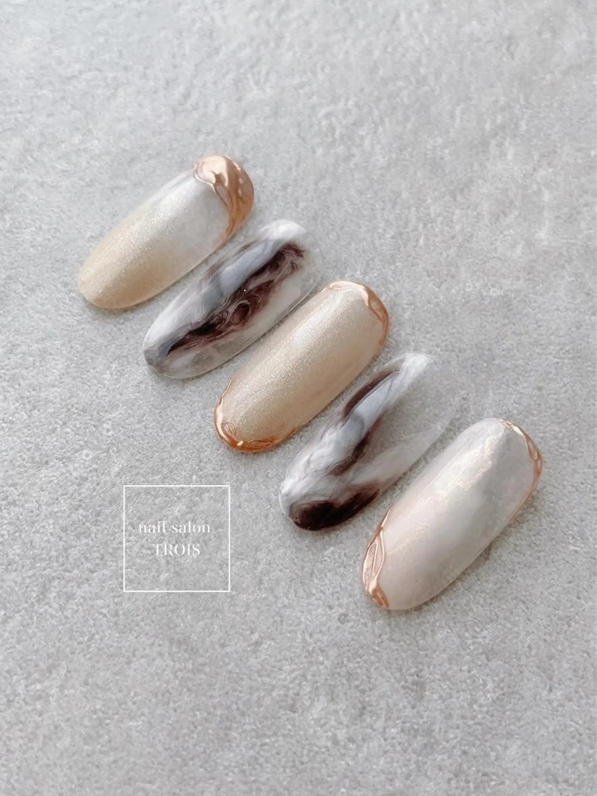 ネイル Nail &eye TROISのネイルデザイン