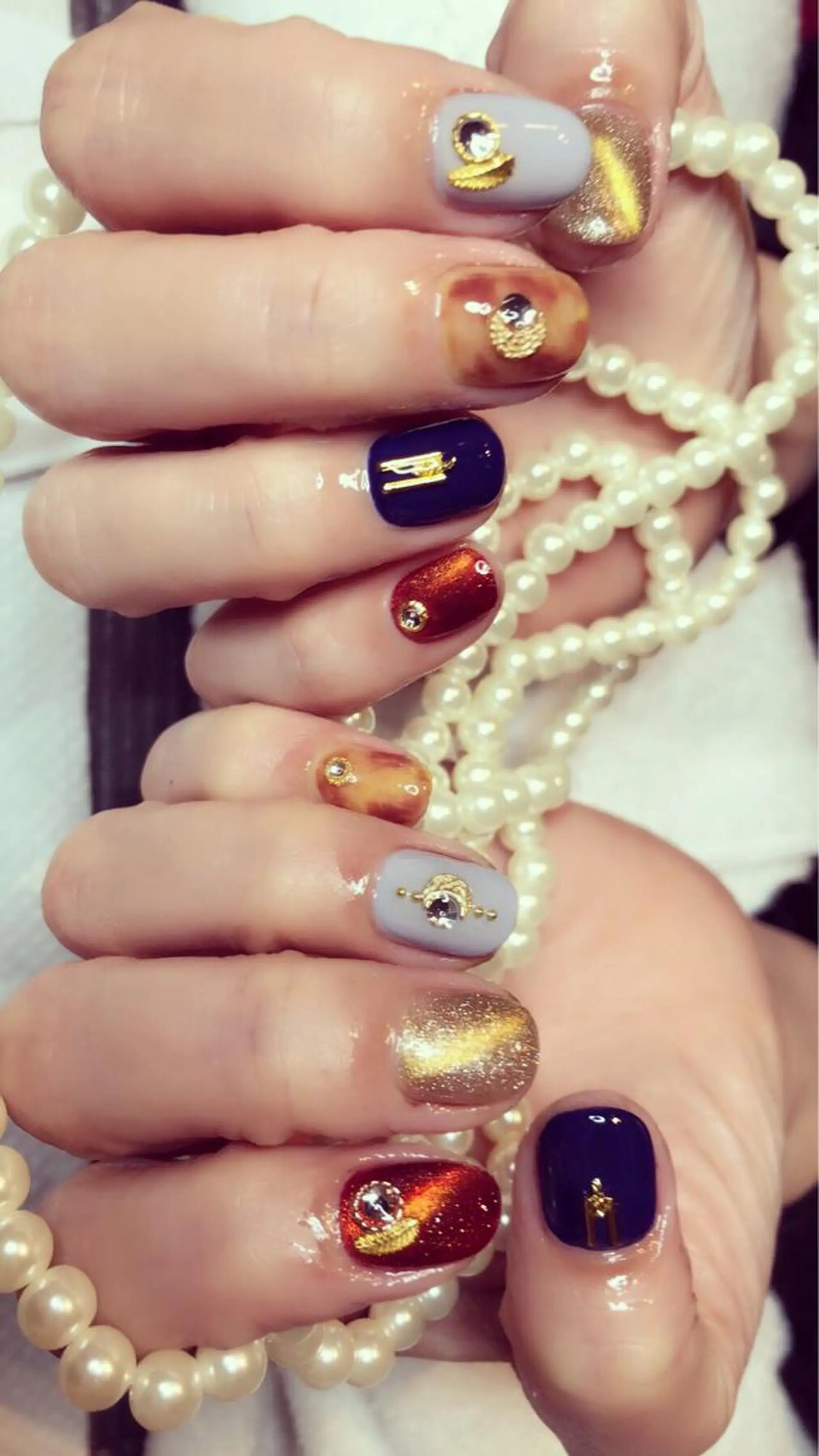 ミディアム ネイル 長さ出し専門 nynaのネイルデザイン