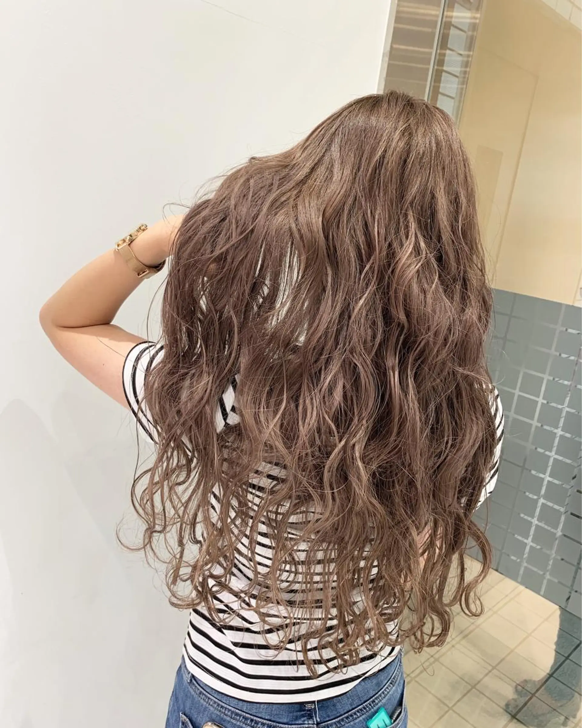 ロング カラー ブラウンカラー カット ヘアカラー トリートメント ブリーチ/バレイヤ ージュ川端裕司のヘアスタイル
