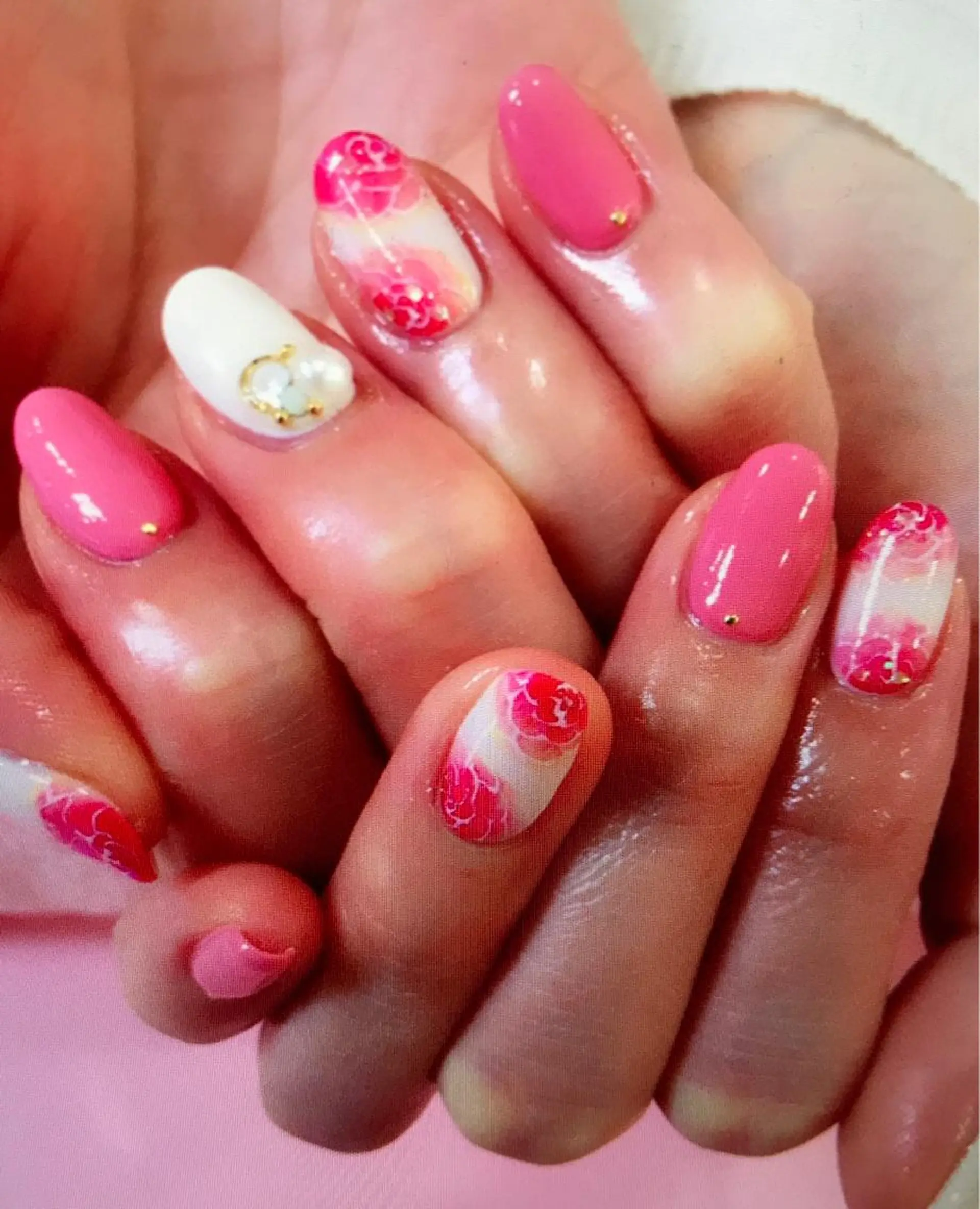 ネイル アートネイル ストーンネイル ネイル/耳つぼ /新ホワイトニングのネイルデザイン