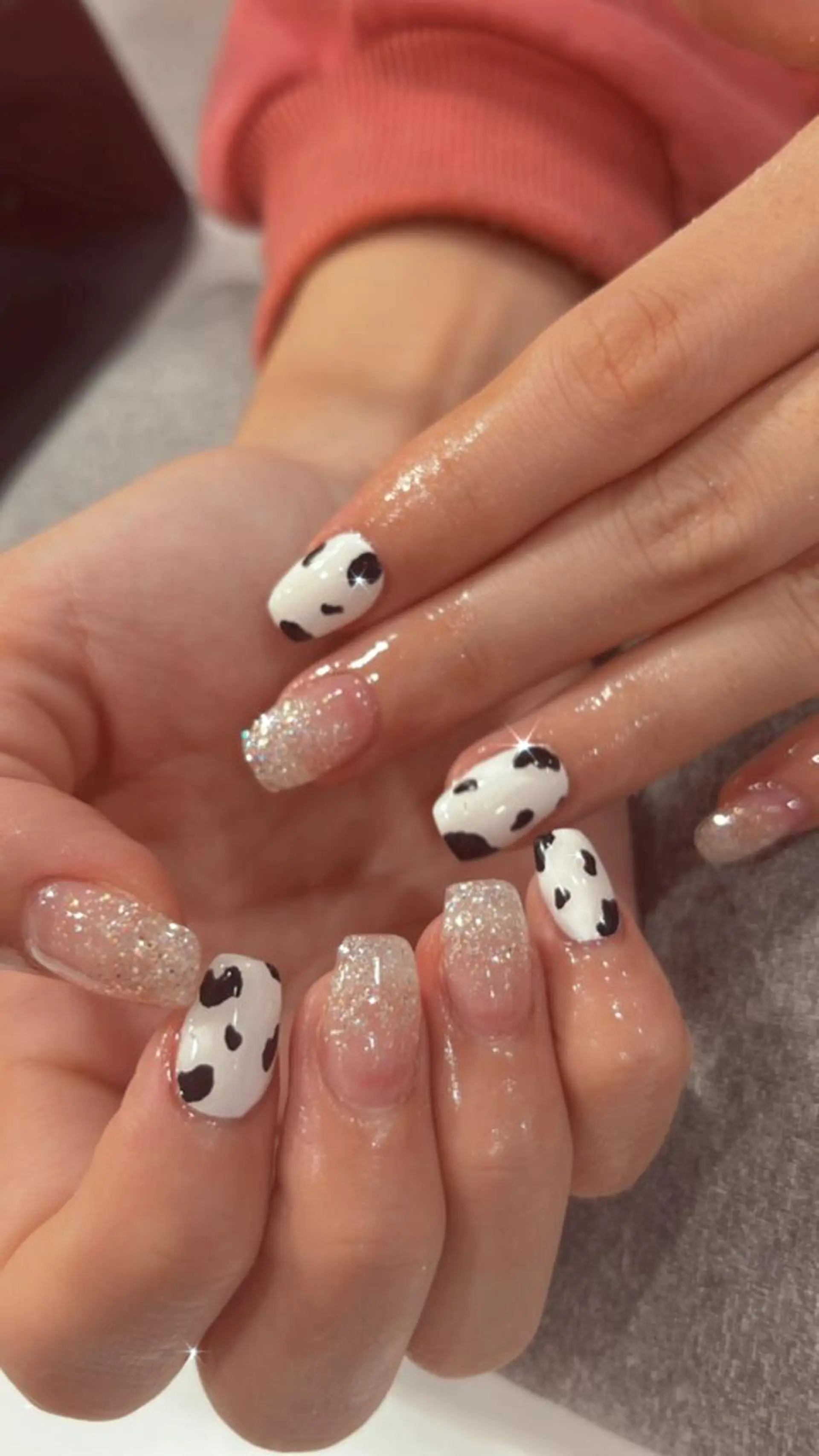 ネイル アニマル柄 ラメ(グリッター) 鶴橋wooone nail.rieのネイルデザイン