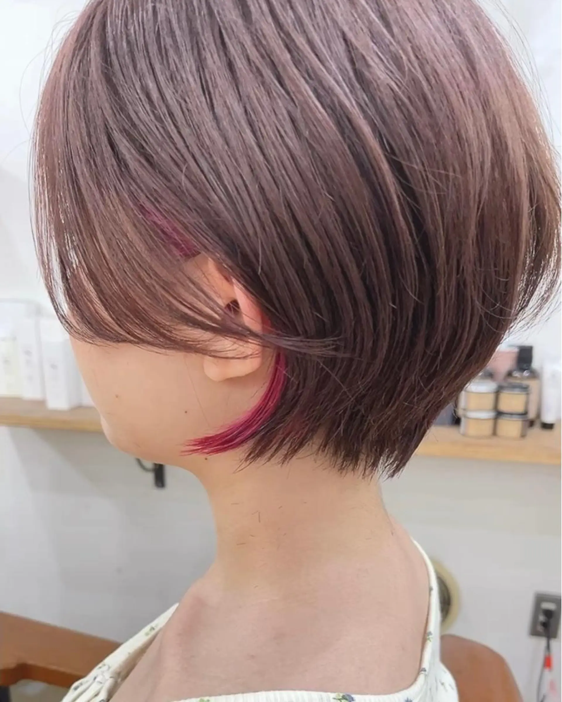 ショート カラー イヤリングカラー ピンクカラー ショートヘア ショートヘア、ボブ こやさん　コヤマのヘアスタイル