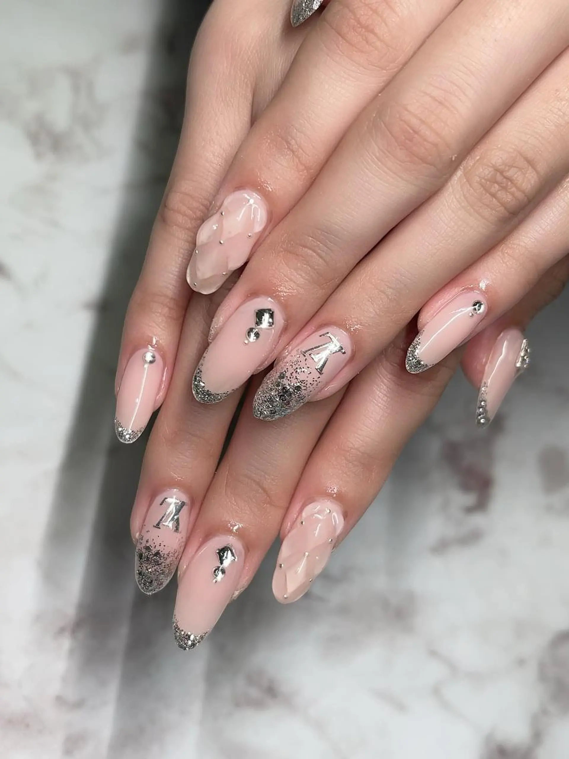 ミディアム ハンドネイル Nail Salon espritのネイルデザイン