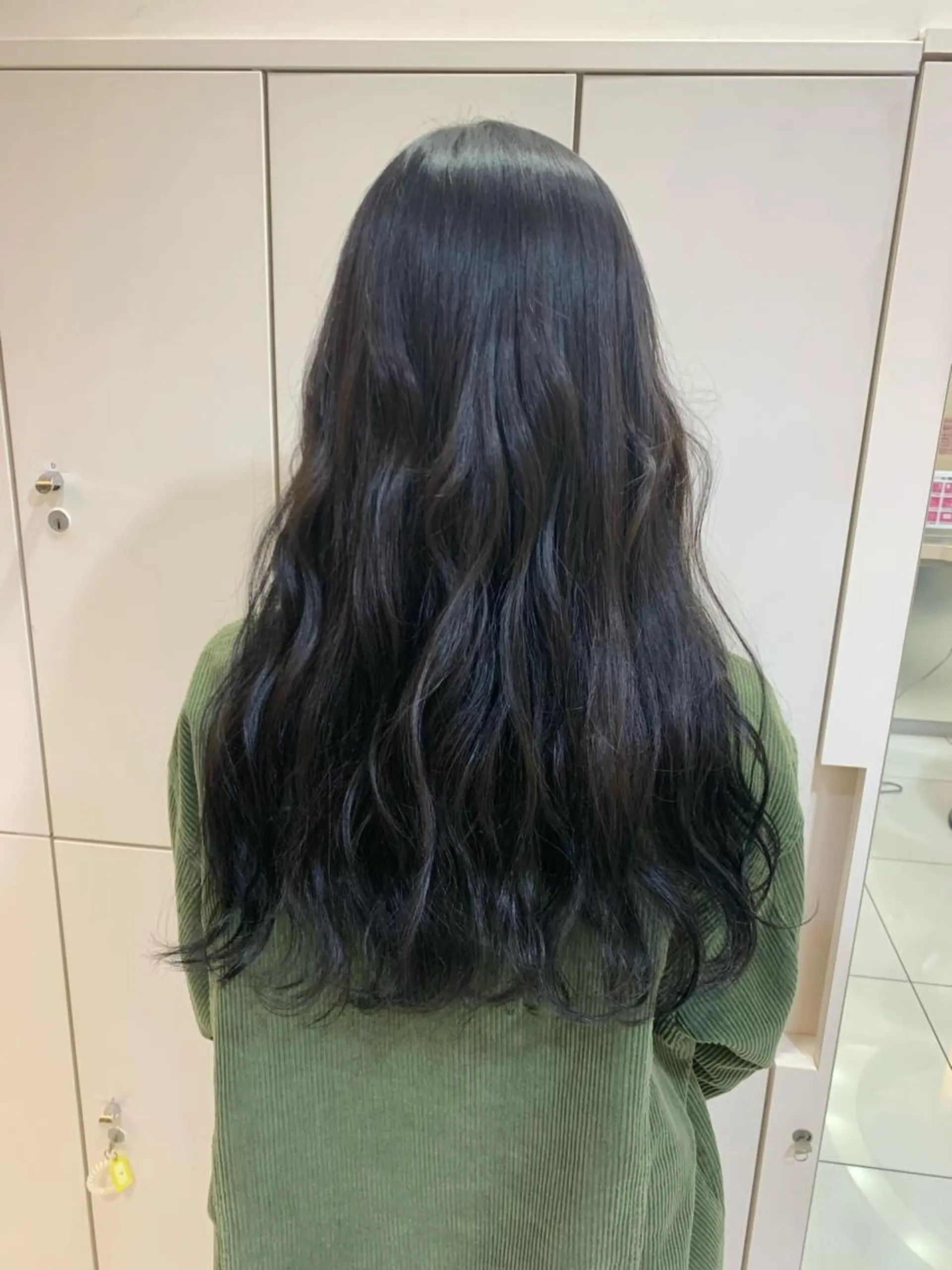 ロング カラー ヘアアレンジ ヘアカラー トリートメント yuka .のヘアスタイル