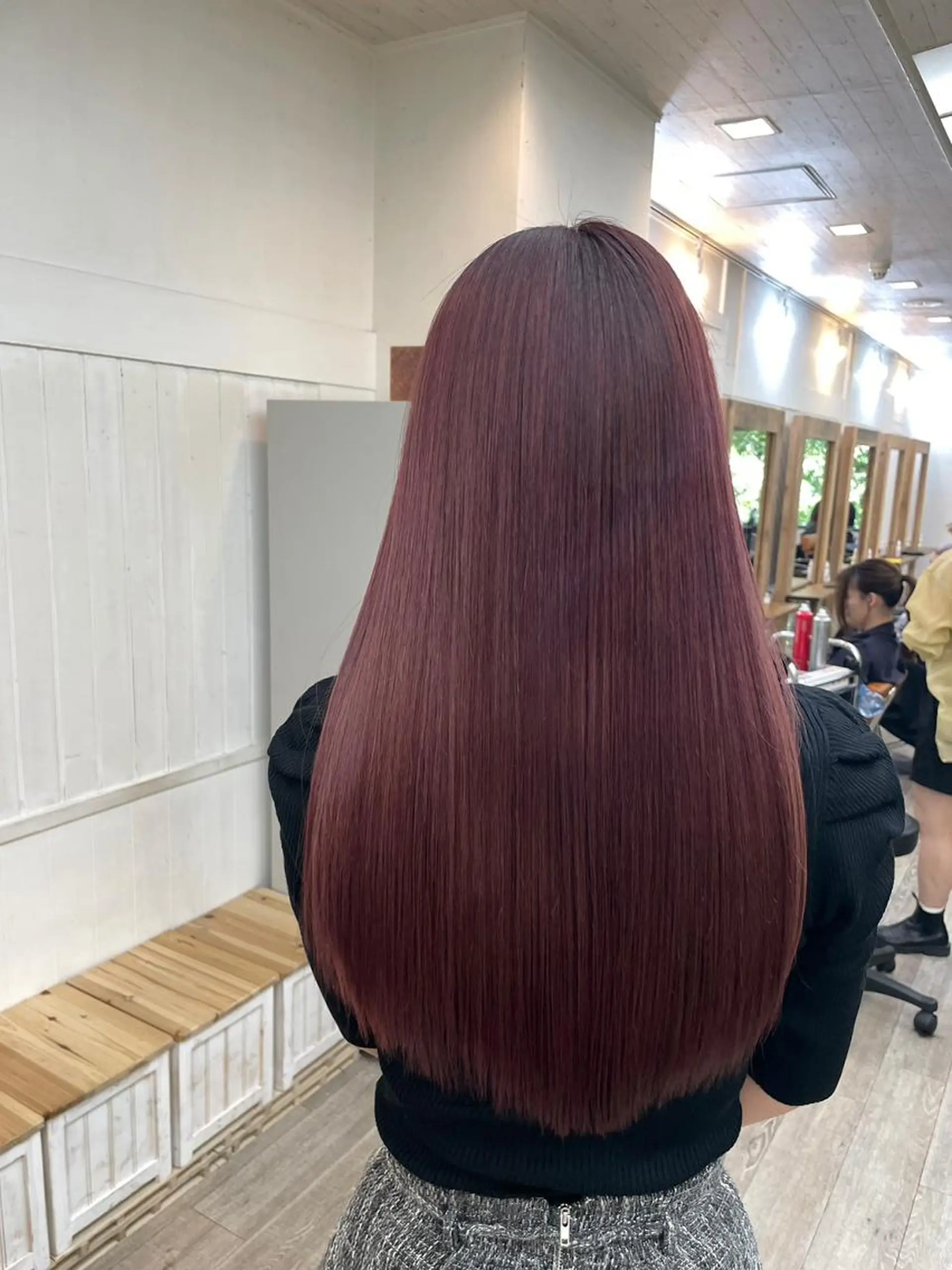 ロング カラー アッシュ アッシュブラウン ベージュカラー 黒髪 ブルーカラー カット ヘアカラー トリートメント N° il duca 札幌のヘアスタイル