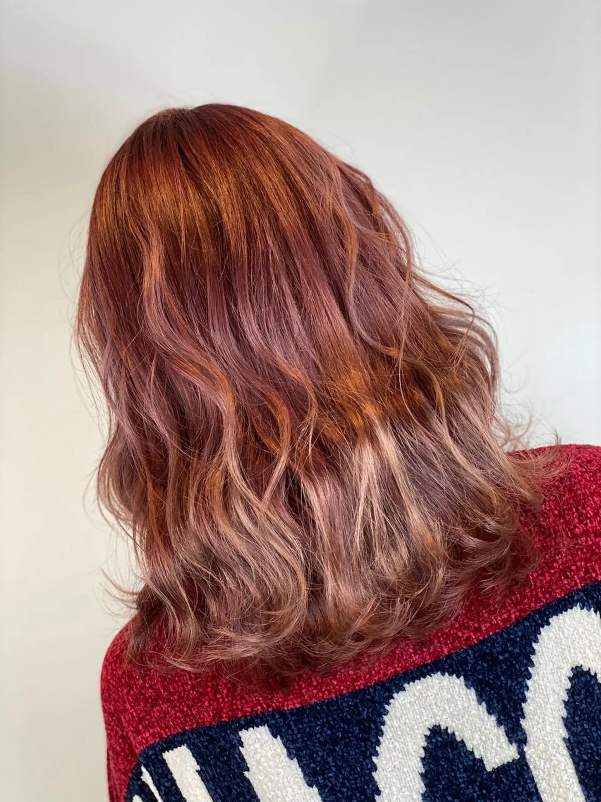 セミロング カラー ピンクカラー 髪質改善/美髪矯正/ ハイトーン Kuroのヘアスタイル