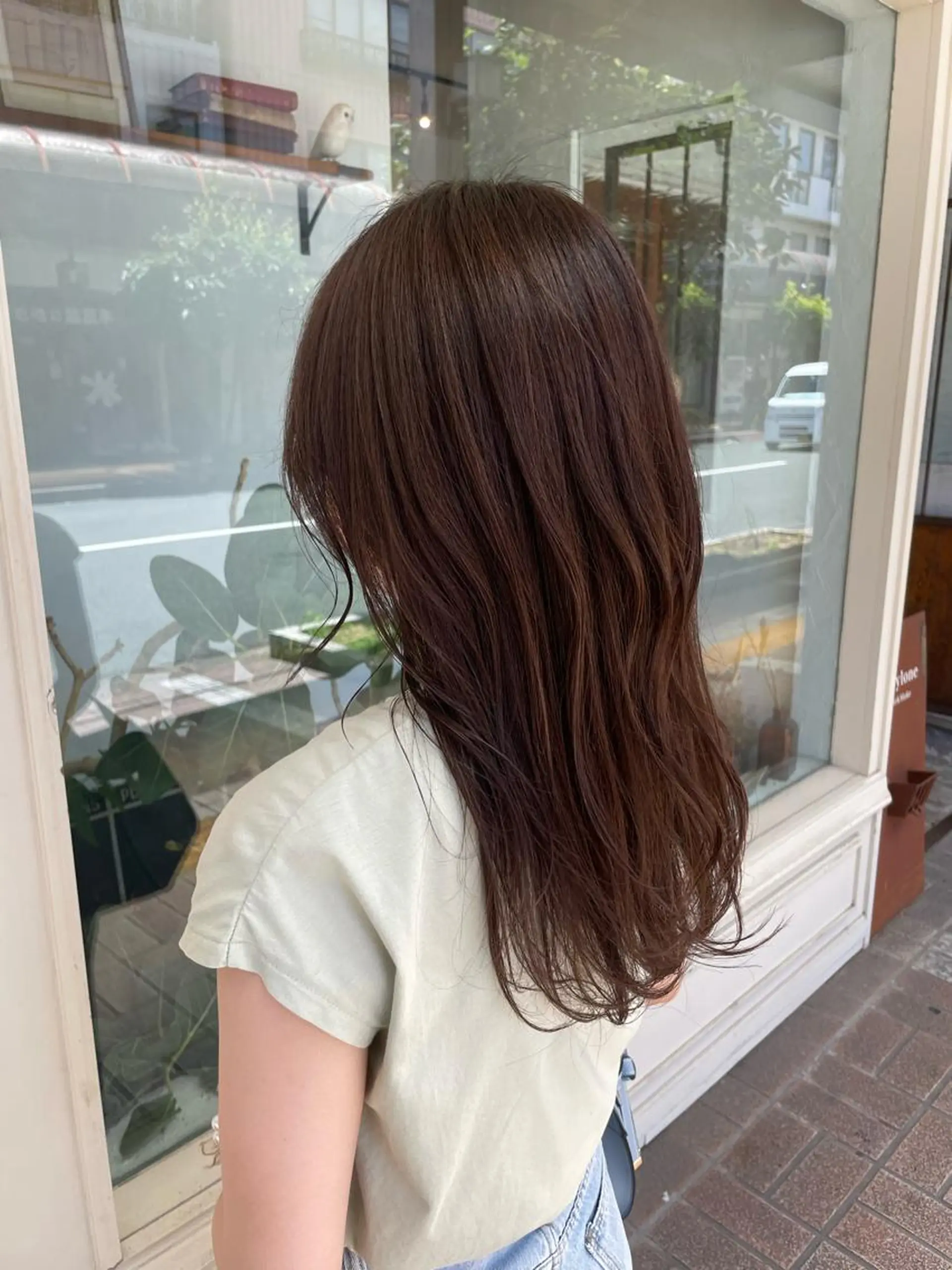 ロング Babylone 飯尾 香音のヘアスタイル