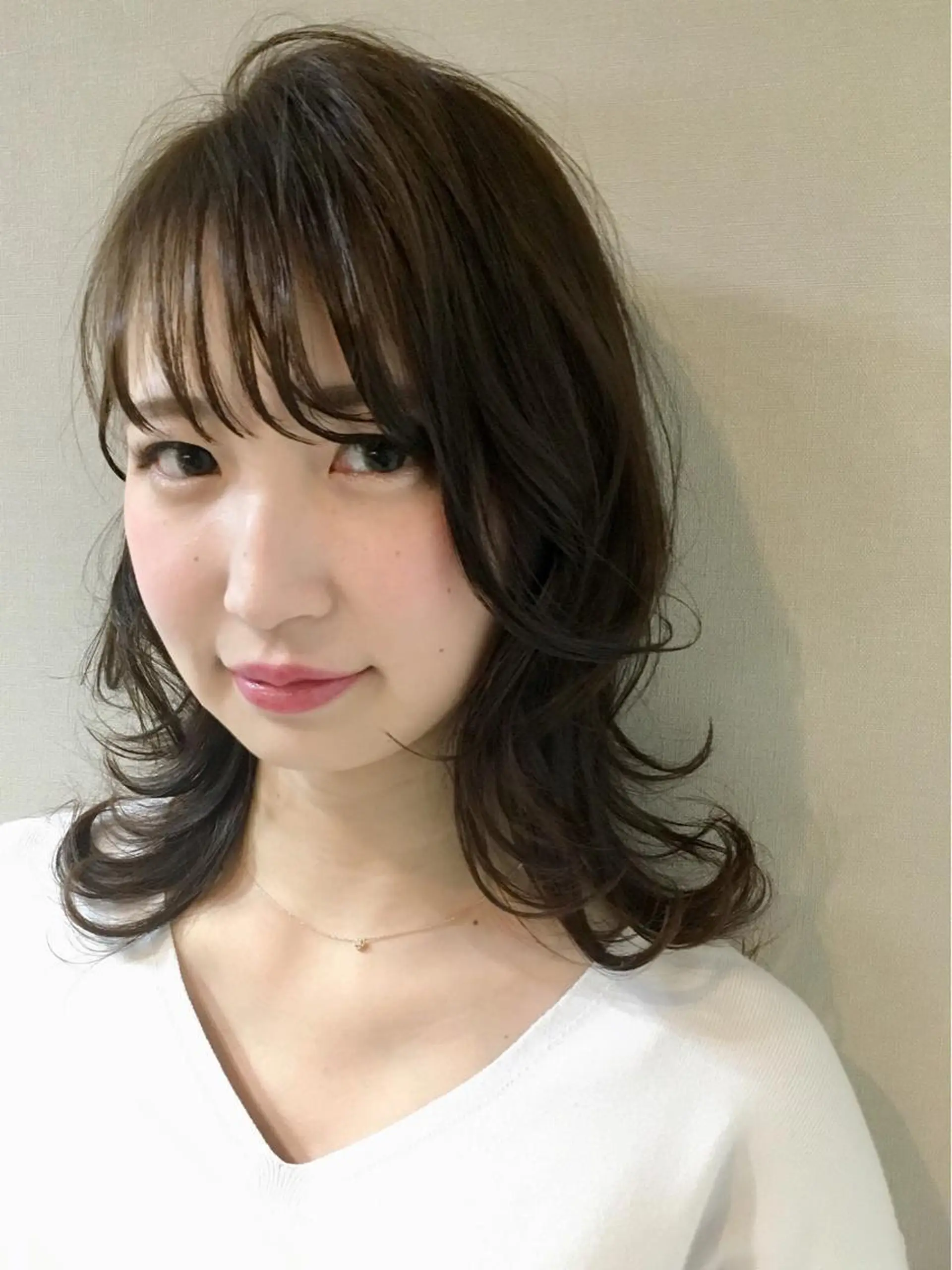 ミディアム 加藤 知子のヘアスタイル