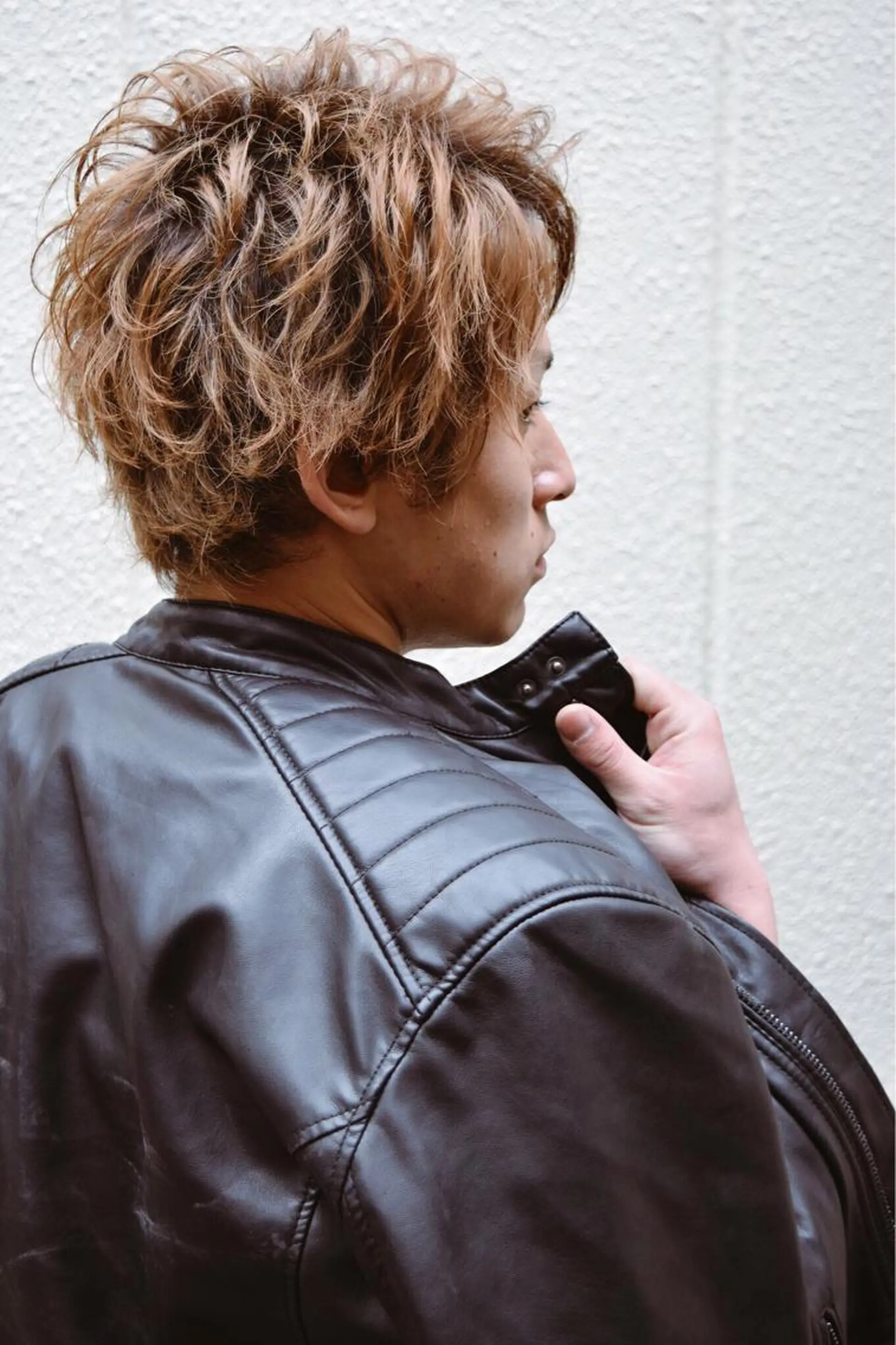 ミディアム カラー パーマ メンズ アップバング イシイ リョウヘイのヘアスタイル