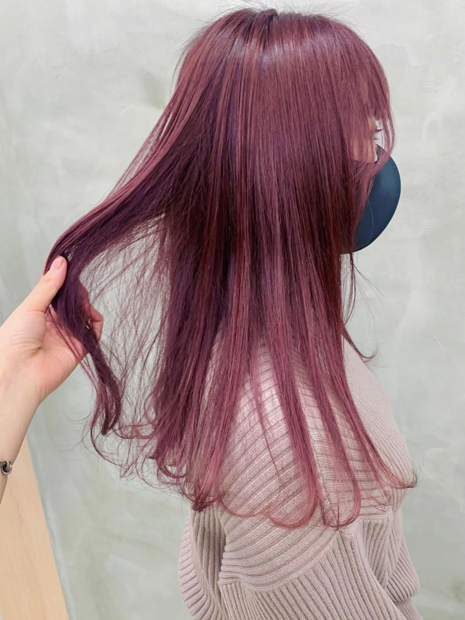 セミロング カラー カシス ピンクカラー 🐝 hachi🐝のヘアスタイル