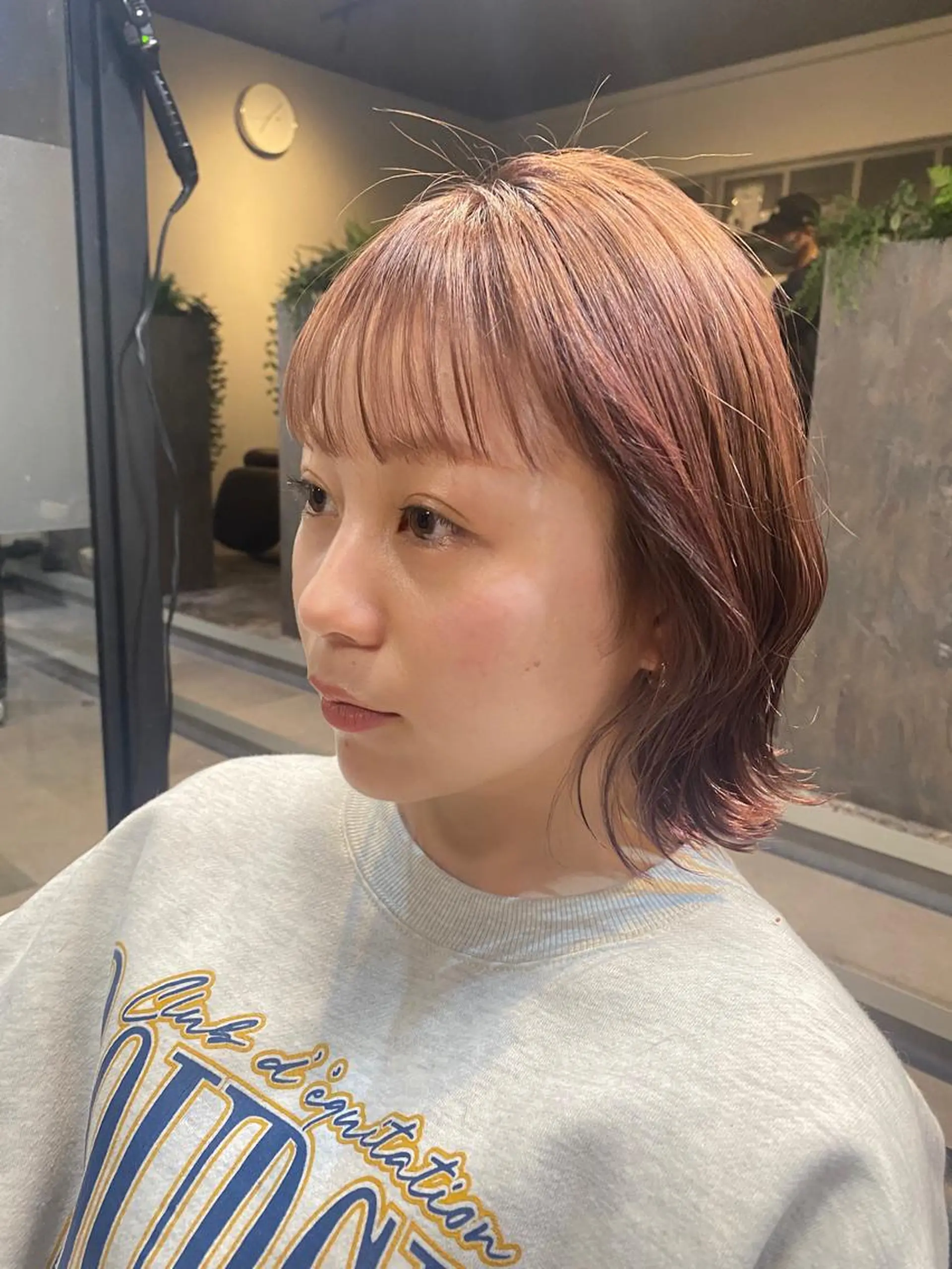 ショート カラー ボブ 外ハネヘア 🟡【美髪専門店】 ✨褒め髪/艶髪🟡のヘアスタイル