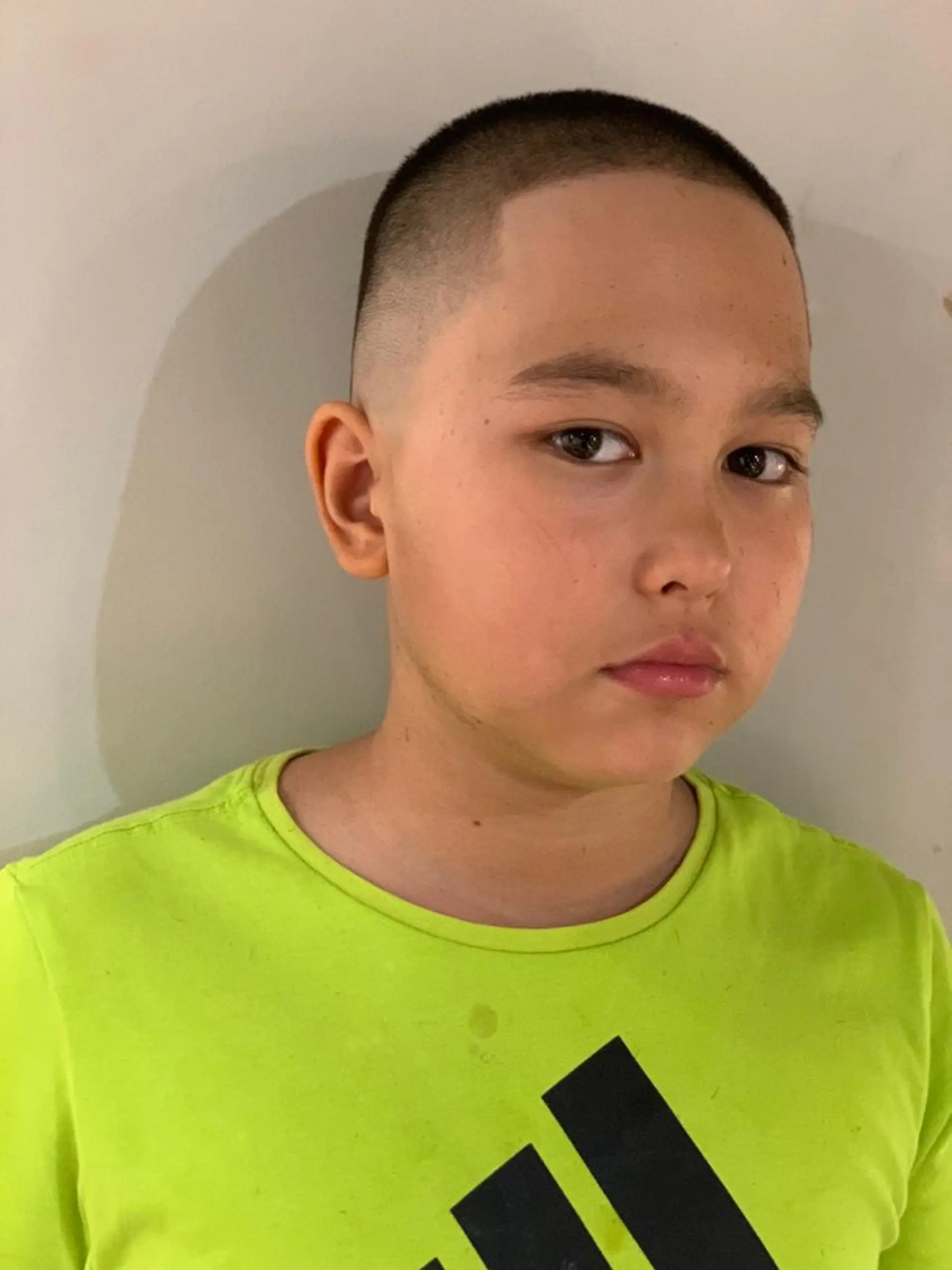 メンズ オールバック フェードカット 七三 スキンフェード ツーブロック カット 【店長】外国人風 メンズヘア尾上雄輝のヘアスタイル