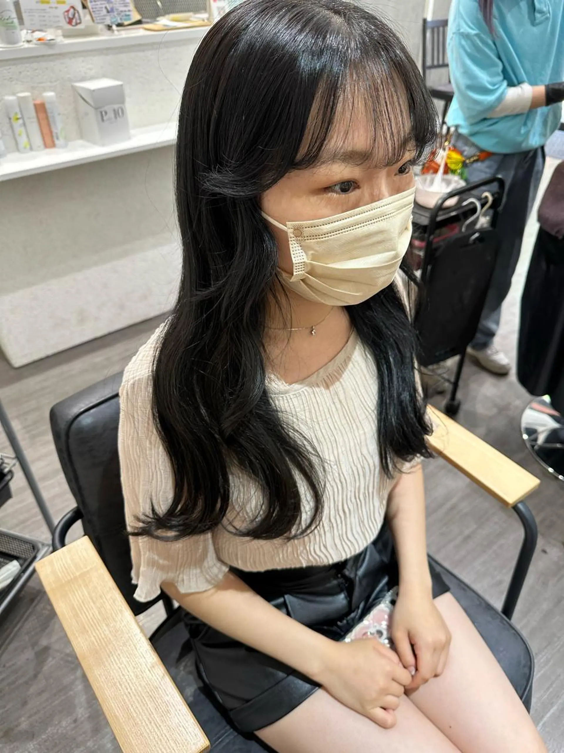 セミロング カラー 黒髪 ブルーカラー ブルーブラック カット ヘアカラー トリートメント 艶髪レイヤー上田 紗也🇰🇷💗のヘアスタイル