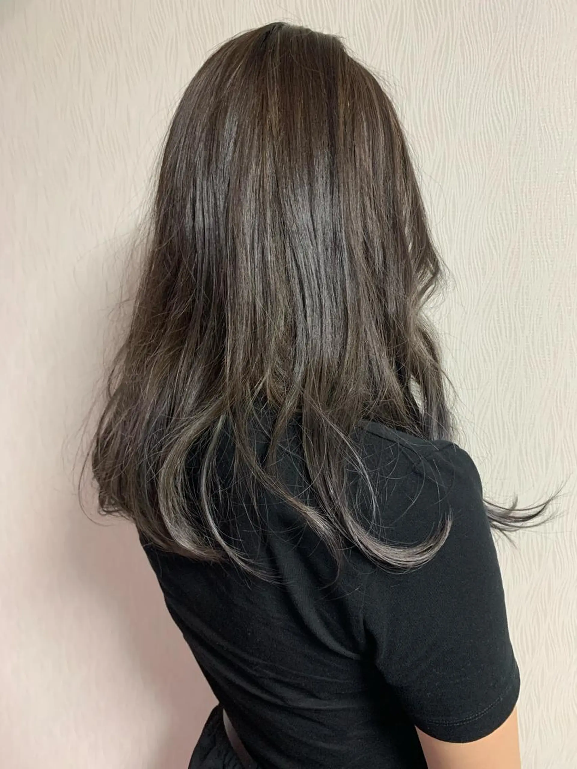 セミロング カラー ハイライトカラー ハイライト カット ヘアカラー レイヤー/韓国/ ハッシュ/高田翼のヘアスタイル