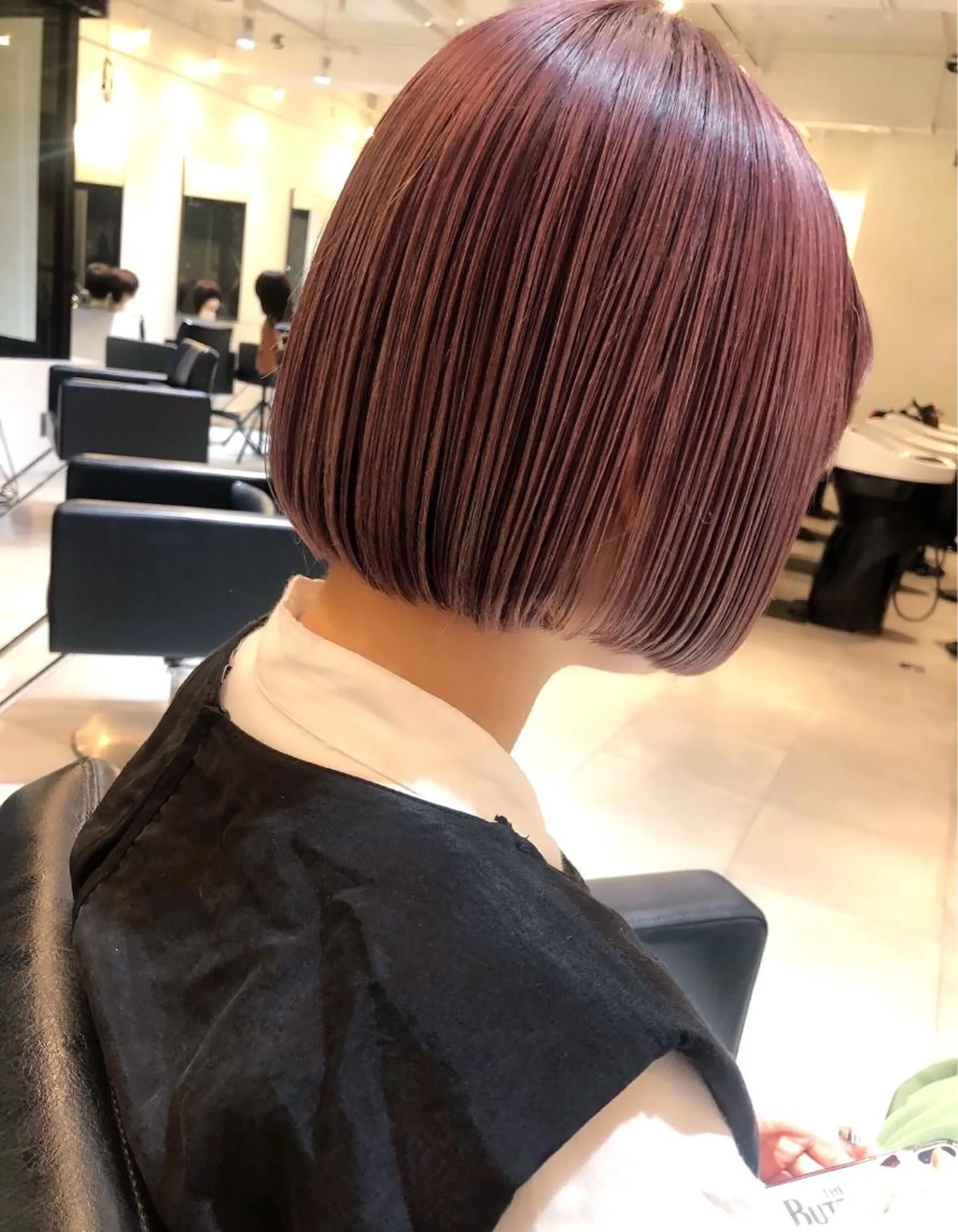 ショート ボブ ヘアカラー 中澤 美緒のヘアスタイル