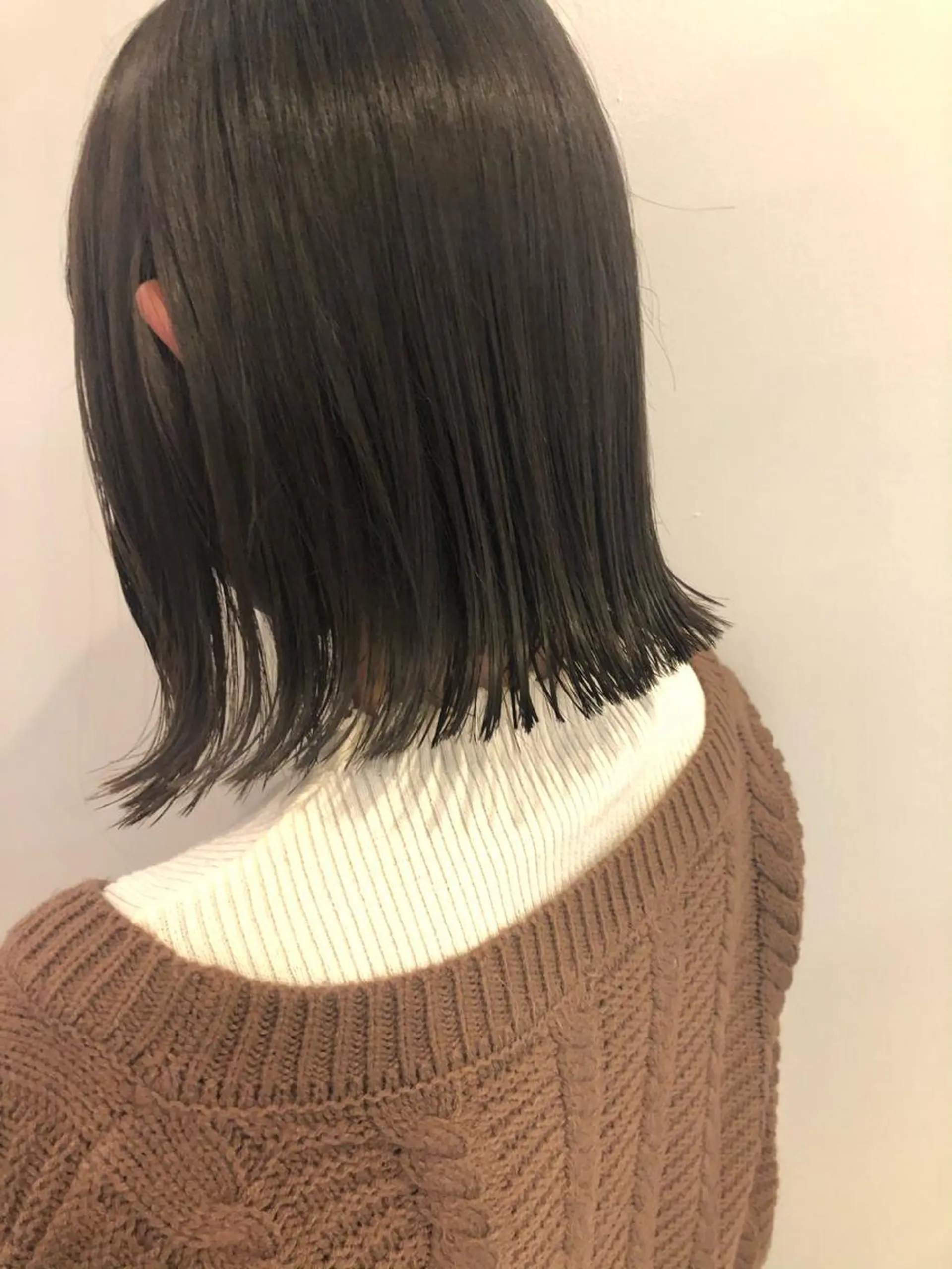 ミディアム 切りっぱなしボブ ボブ カット トリートメント ボブレイヤー/ カラー診断/Amiのヘアスタイル