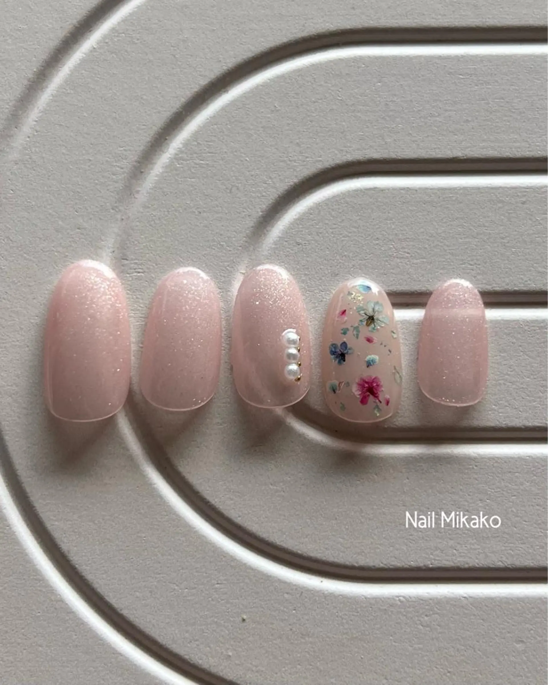 ネイル ニュアンスネイル Nail Mikakoのネイルデザイン