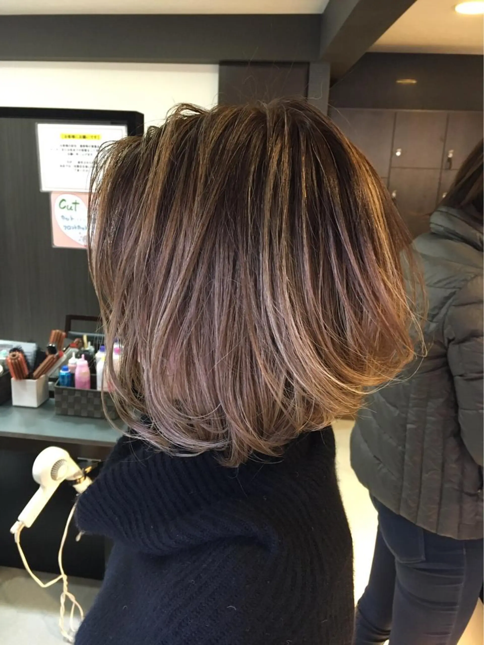ミディアム ハイライト カット カラコレなんば店所属・カラコレなんば TOPstylistのヘアスタイル
