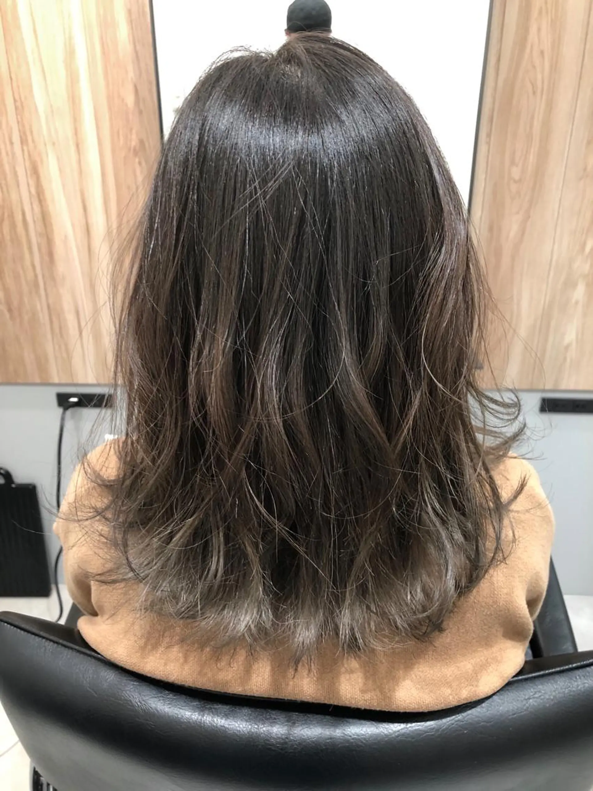 ミディアム カラー OFF YUYAのヘアスタイル