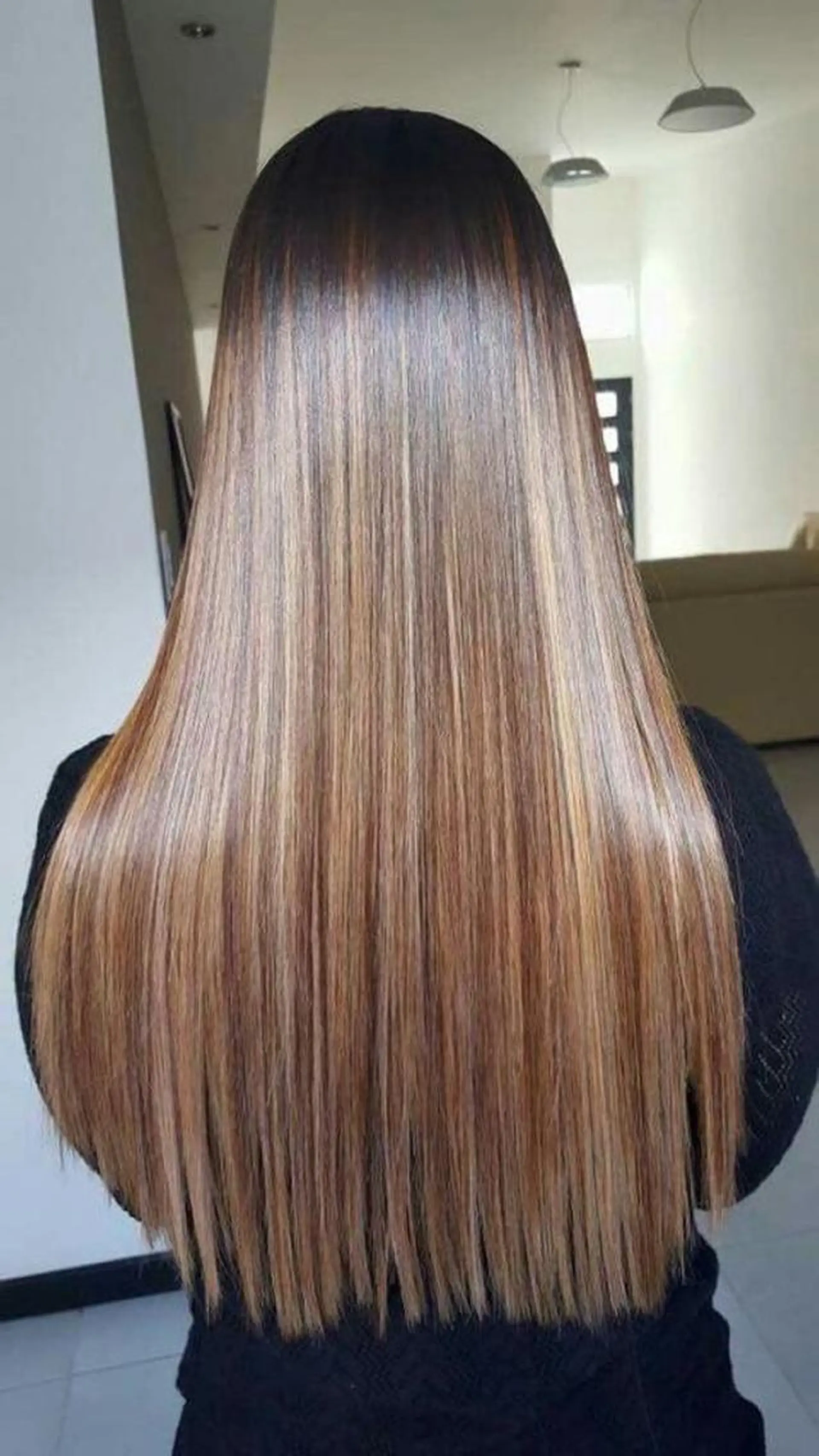 ロング JYO 髪質改善専門家のヘアスタイル