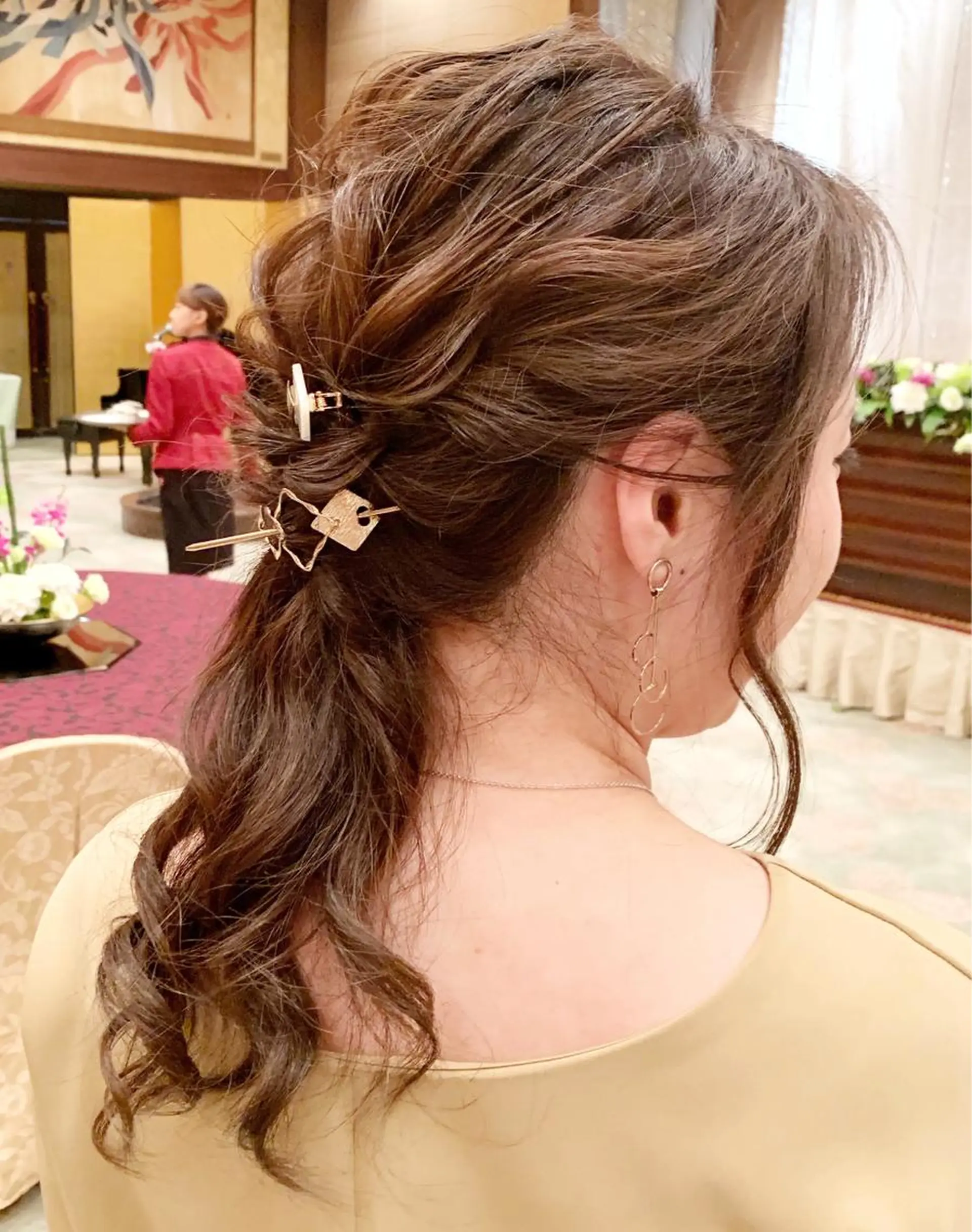 ロング ヘアアレンジ ポニーテール 佐藤 美紅のヘアスタイル