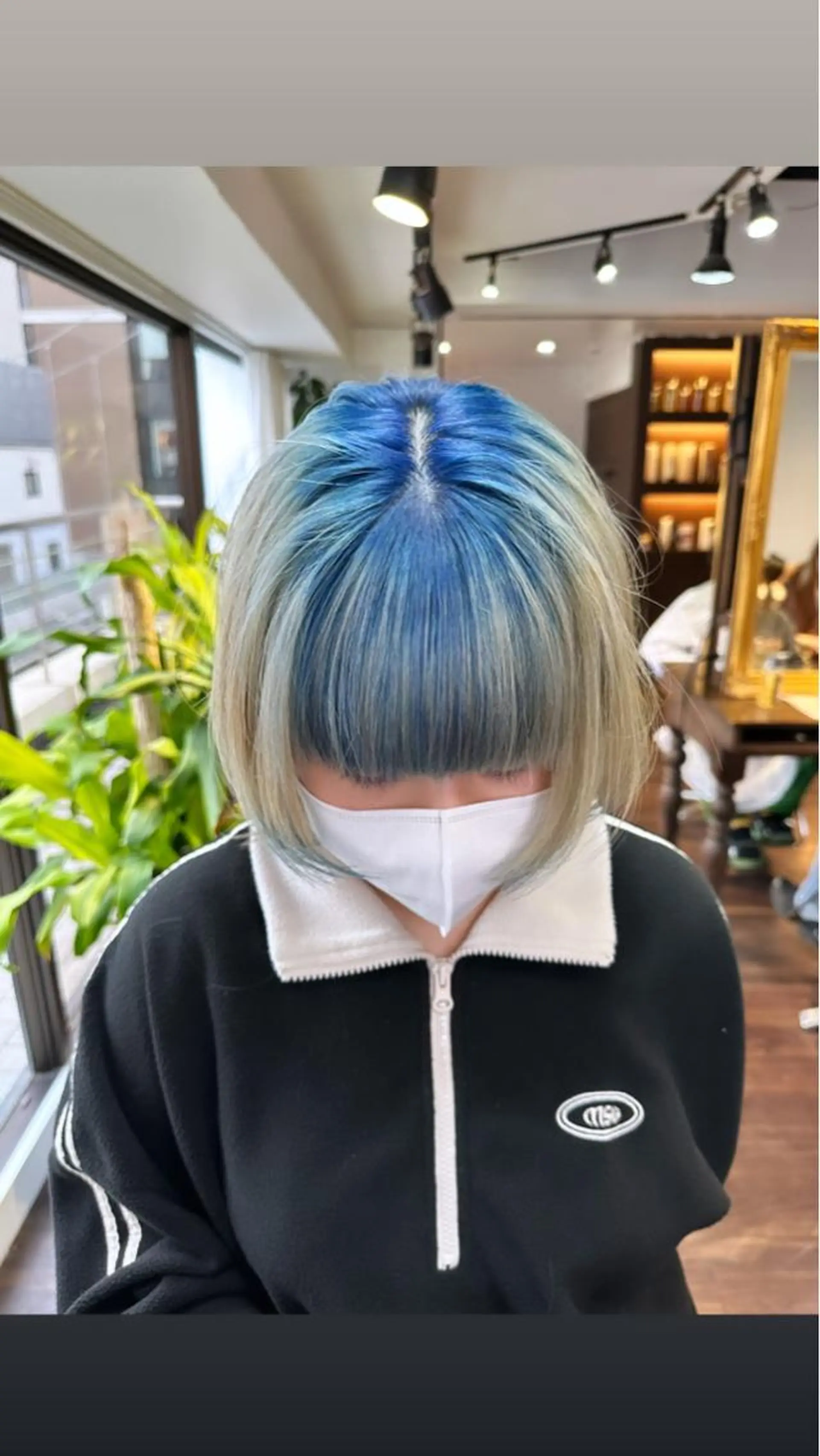 ショート カラー アディクシーカラー ブリーチ ブロンド ブルーカラー ケアブリーチ ワンホン/エクステ ケラチン/Kaitoのヘアスタイル