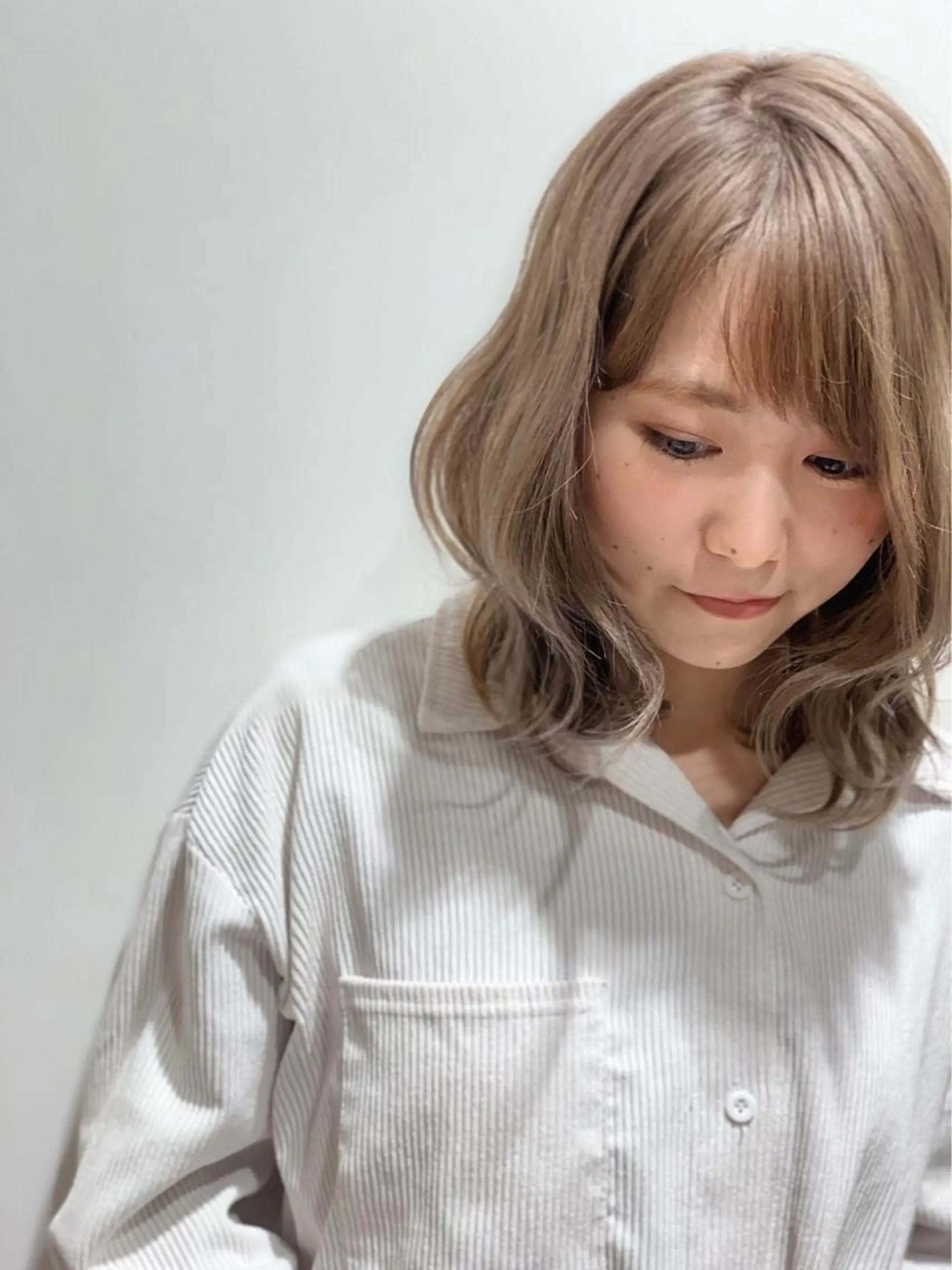 ミディアム カラー くすもと かいとのヘアスタイル