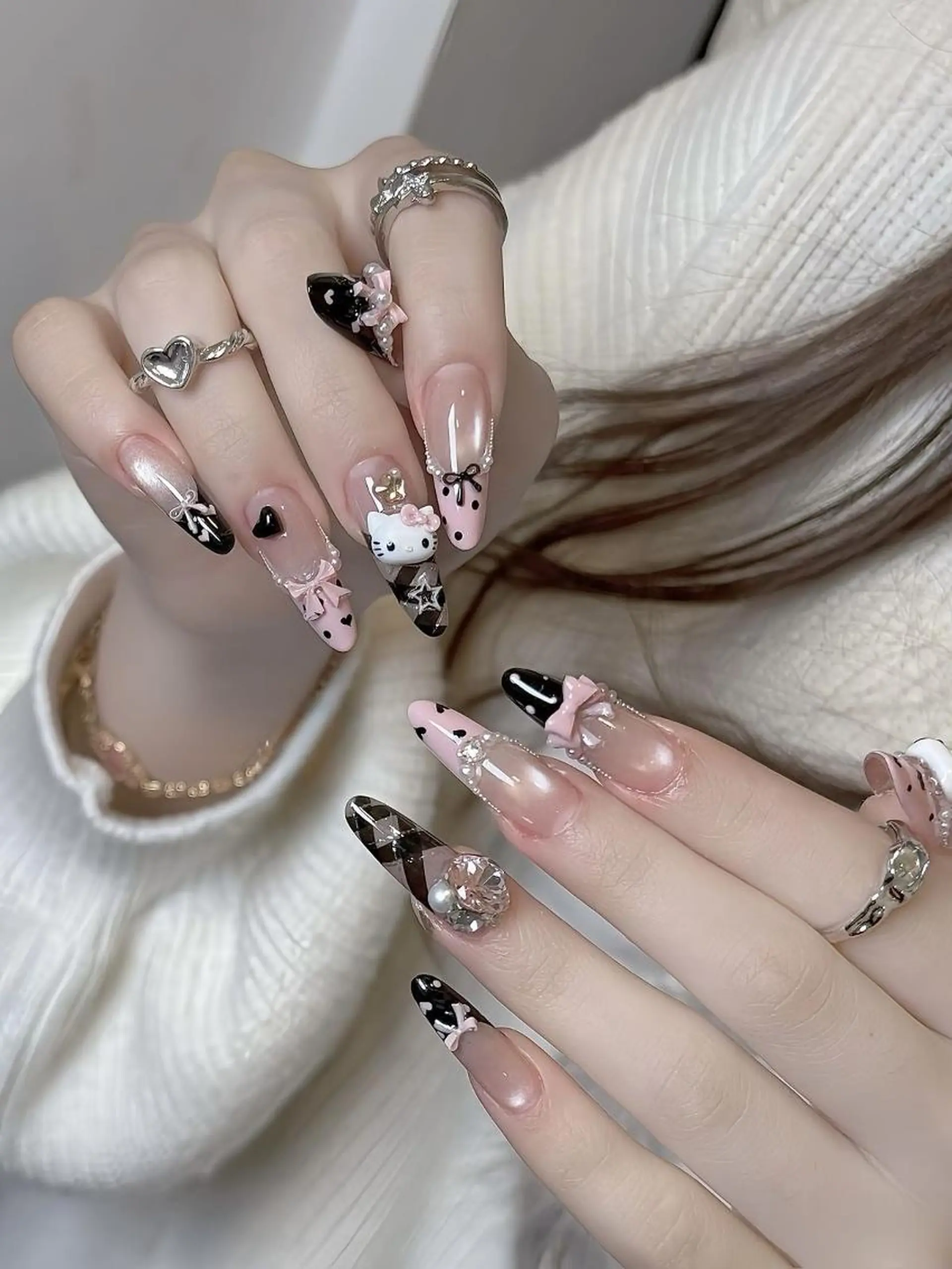 ネイル 長さ出し フレンチネイル グラデーション 卒業式 マグネットネイル ハンドネイル MIHANA NAILのネイルデザイン