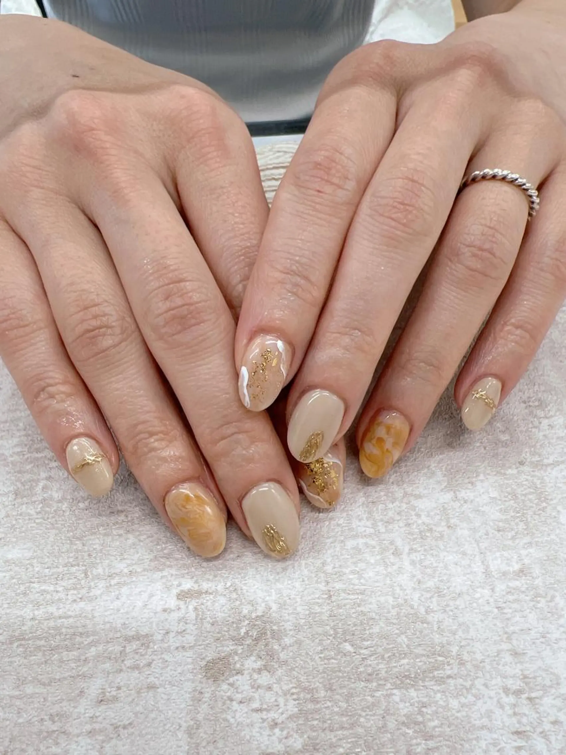 ネイル ニュアンスネイル Romine アイラッシュ&ネイルのマツエク・マツパデザイン