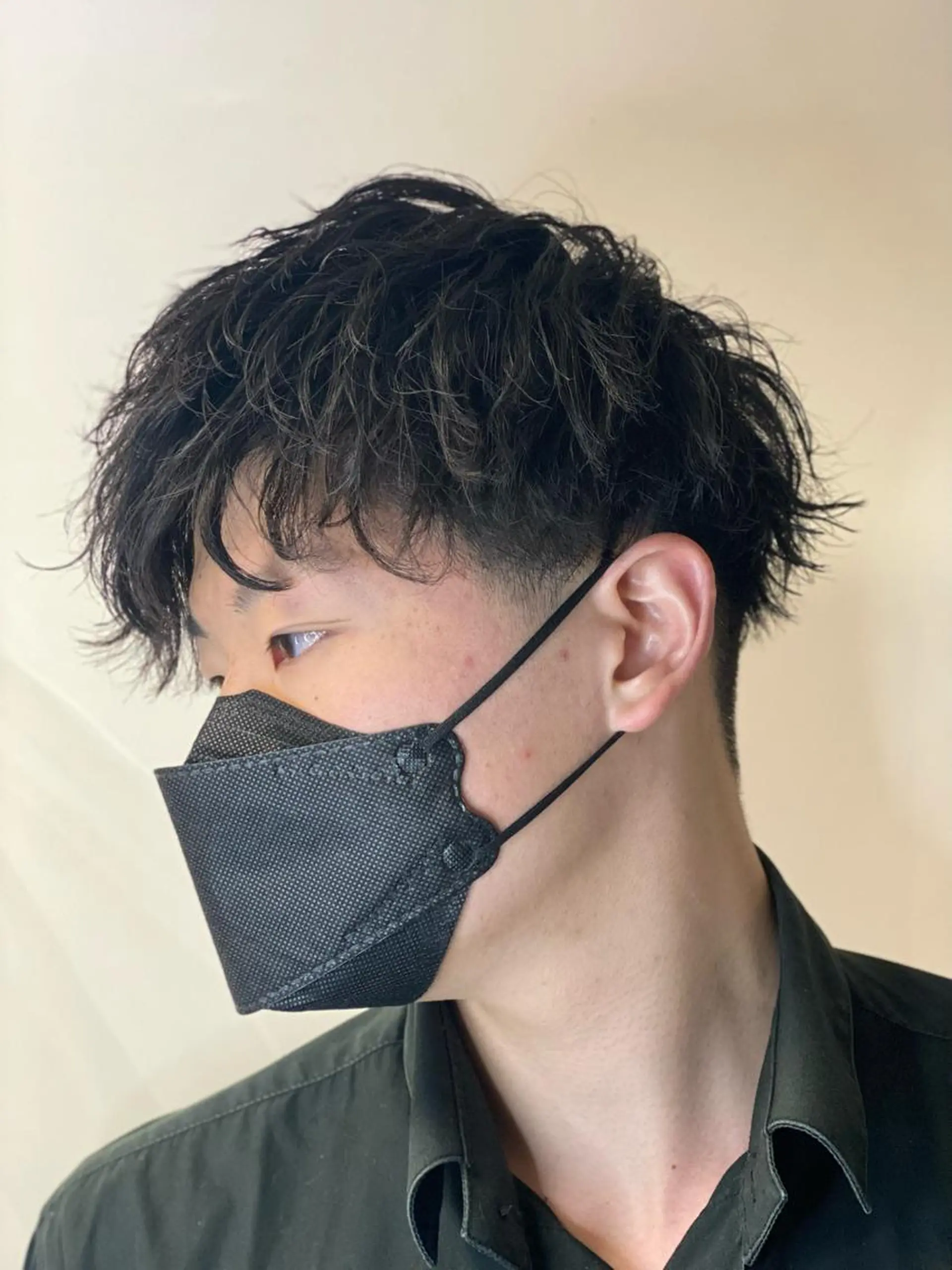 ショート パーマ メンズ 浅見 天翔のヘアスタイル