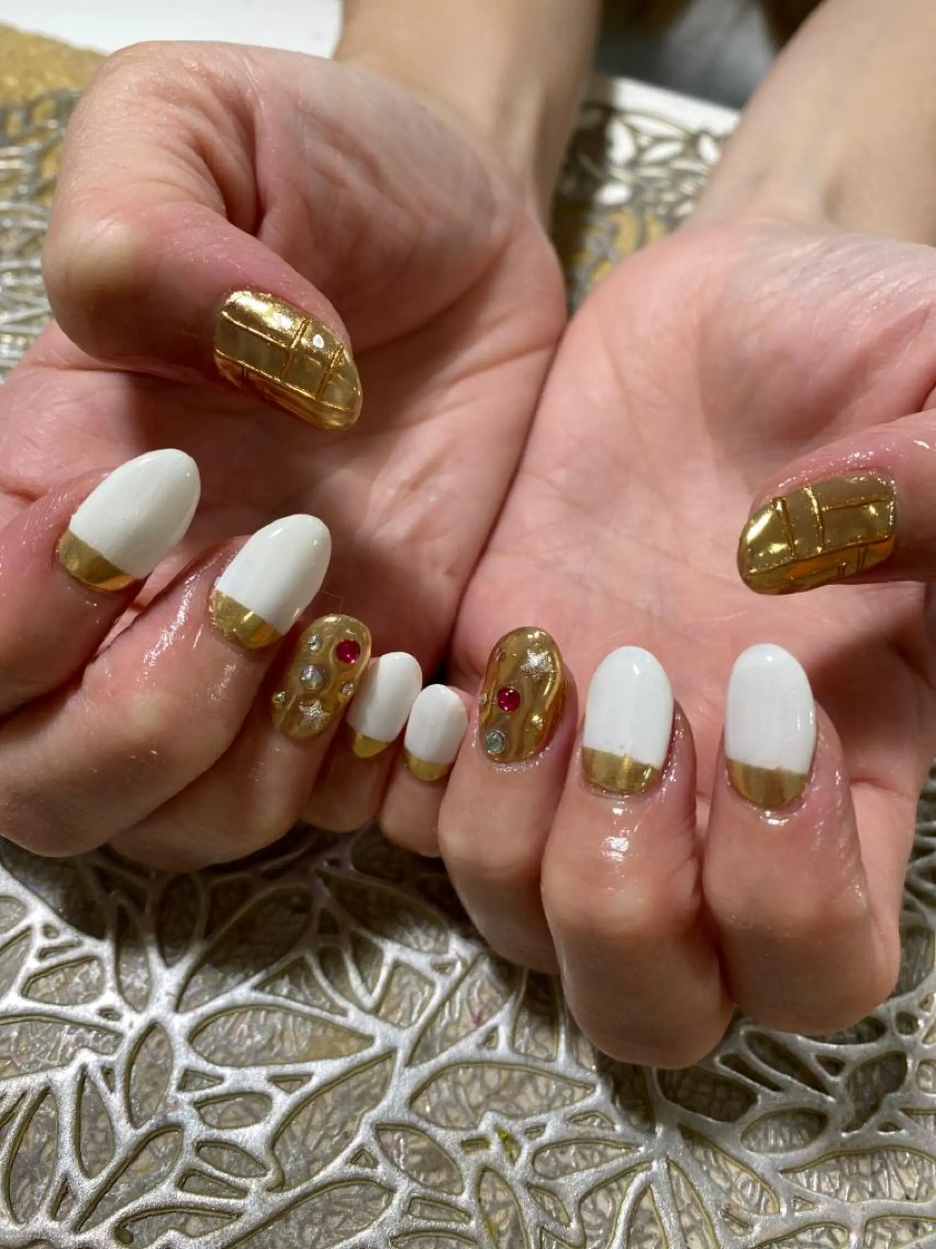 ネイル ハンドネイル 艶々の美爪を〜 【リリアーナ】のネイルデザイン