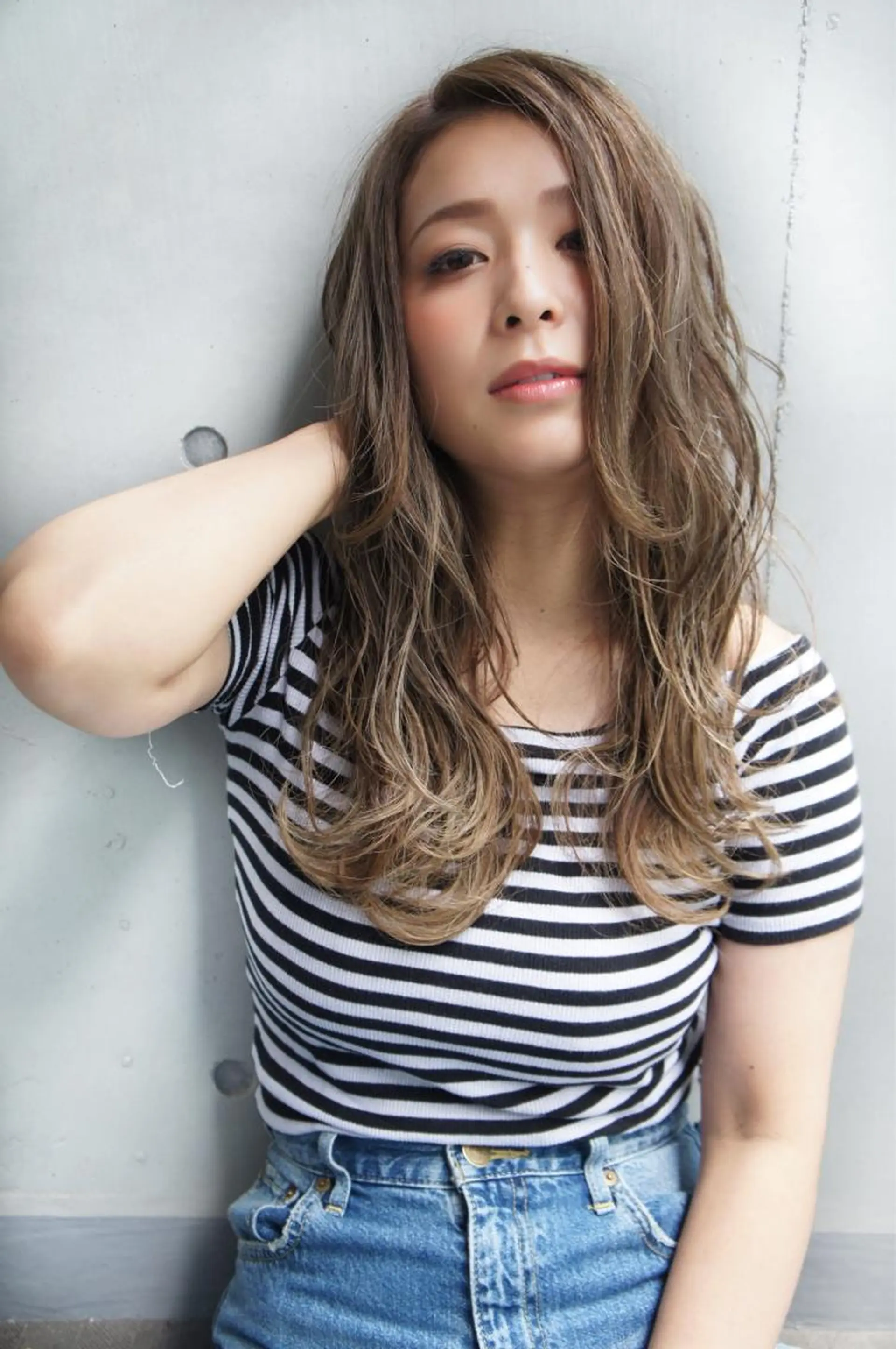 ロング カラー 小島 侑衣のヘアスタイル