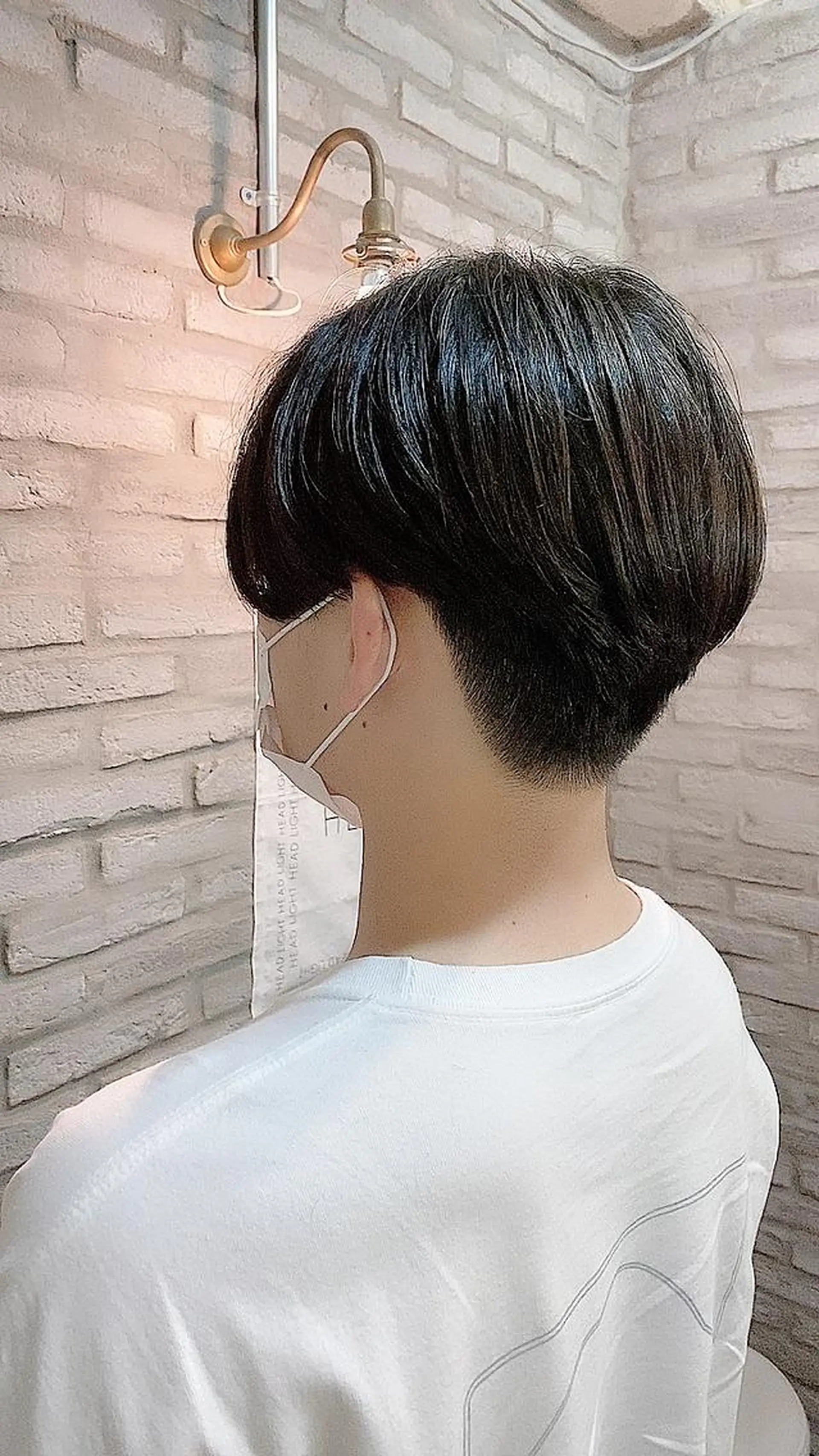 ショート メンズ センターパート マッシュ 刈り上げ 國分 伸也のヘアスタイル