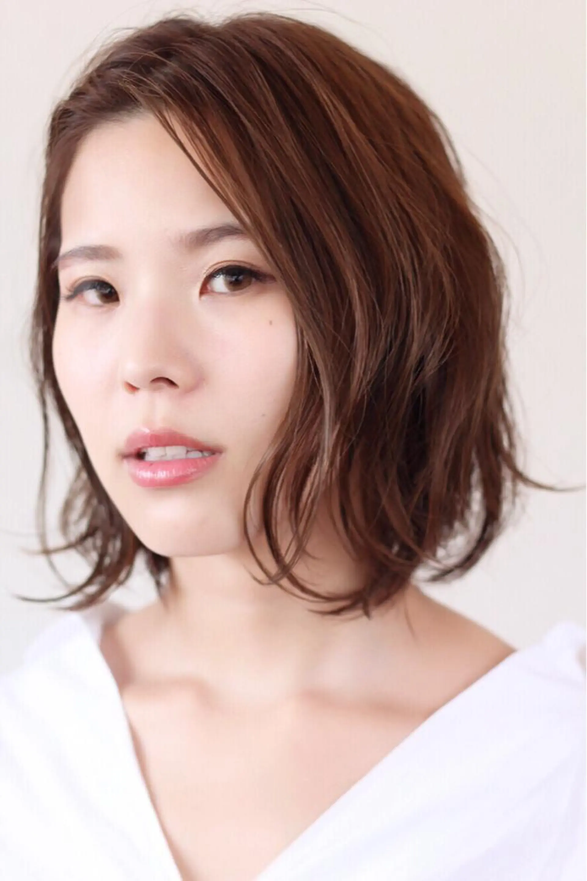 ミディアム カラー ボブ ISOLA【イゾラ】所属・小西 裕大のヘアスタイル