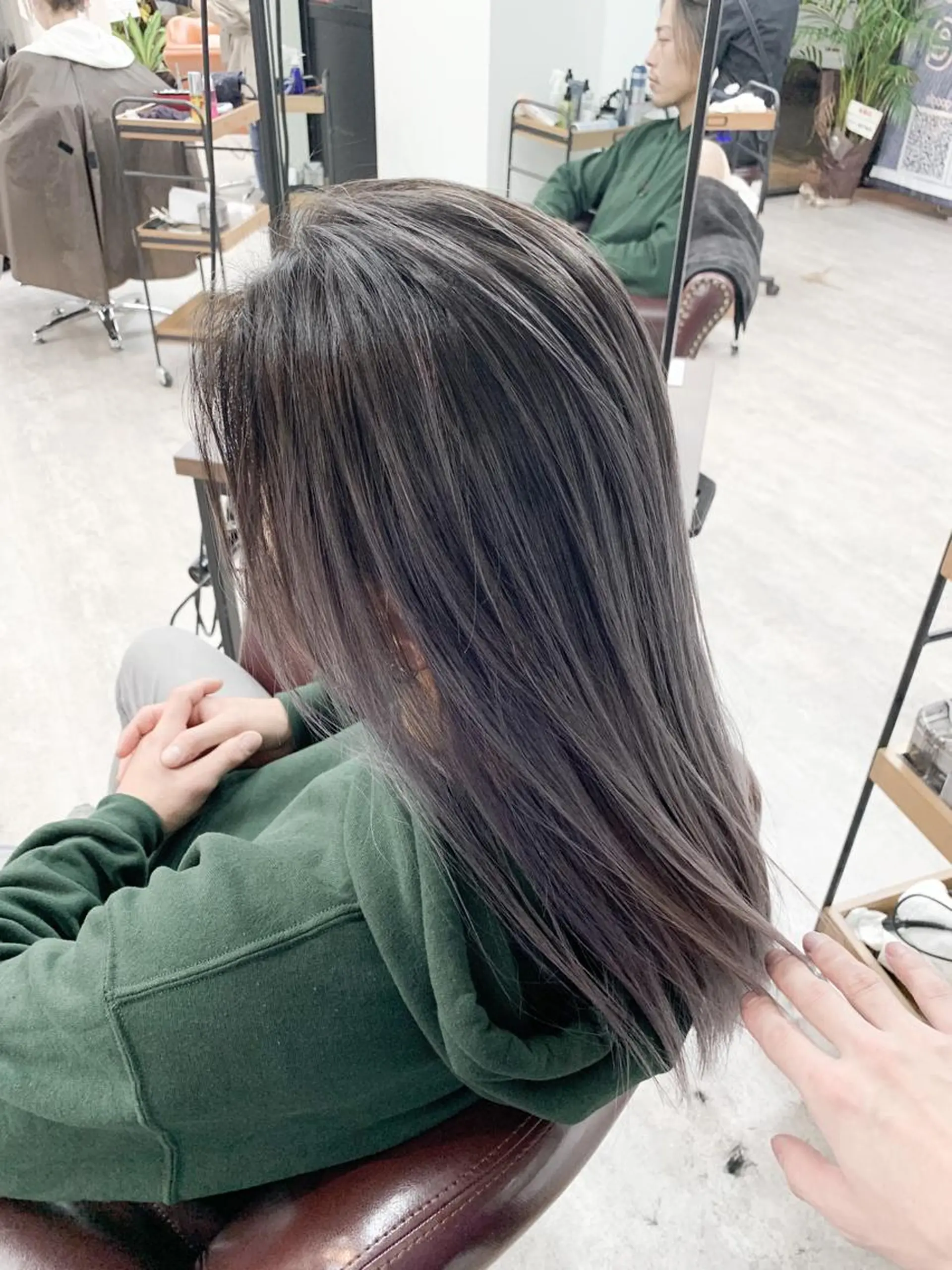ロング カラー 須佐 勝也のヘアスタイル