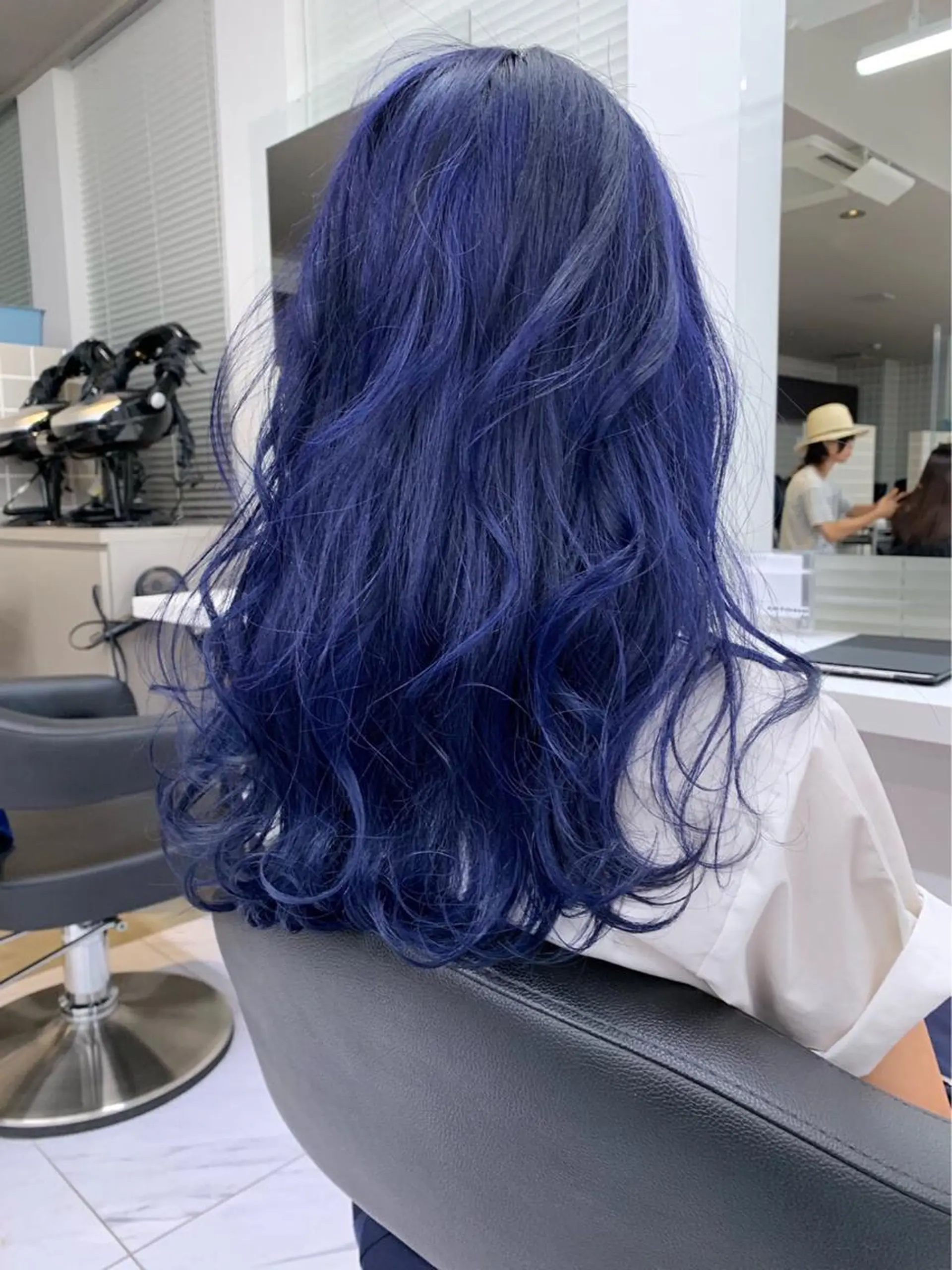 ロング カラー ブリーチ ブルーカラー ケアブリーチ ダブルカラー ハイトーンカラー 🤎カラー比率90% 🤍TAKAYAのヘアスタイル