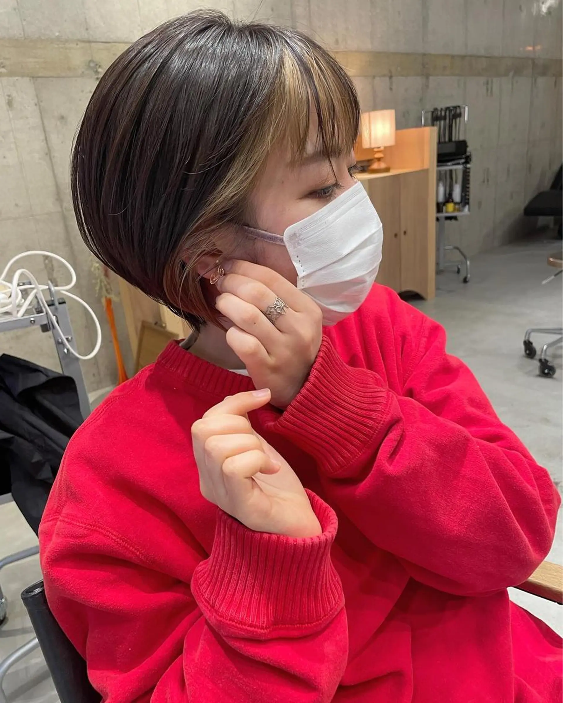 カラー wewe: momoeのヘアスタイル