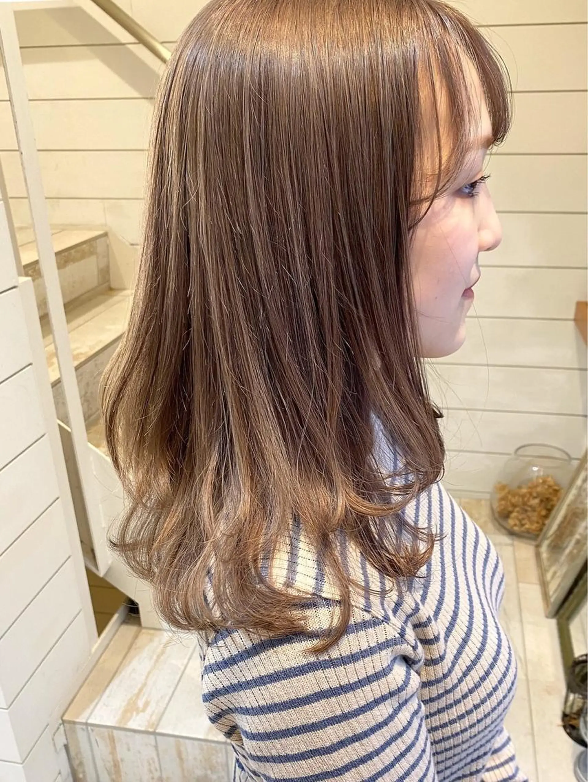 セミロング カラー 渋谷/韓国風 西原直樹のヘアスタイル