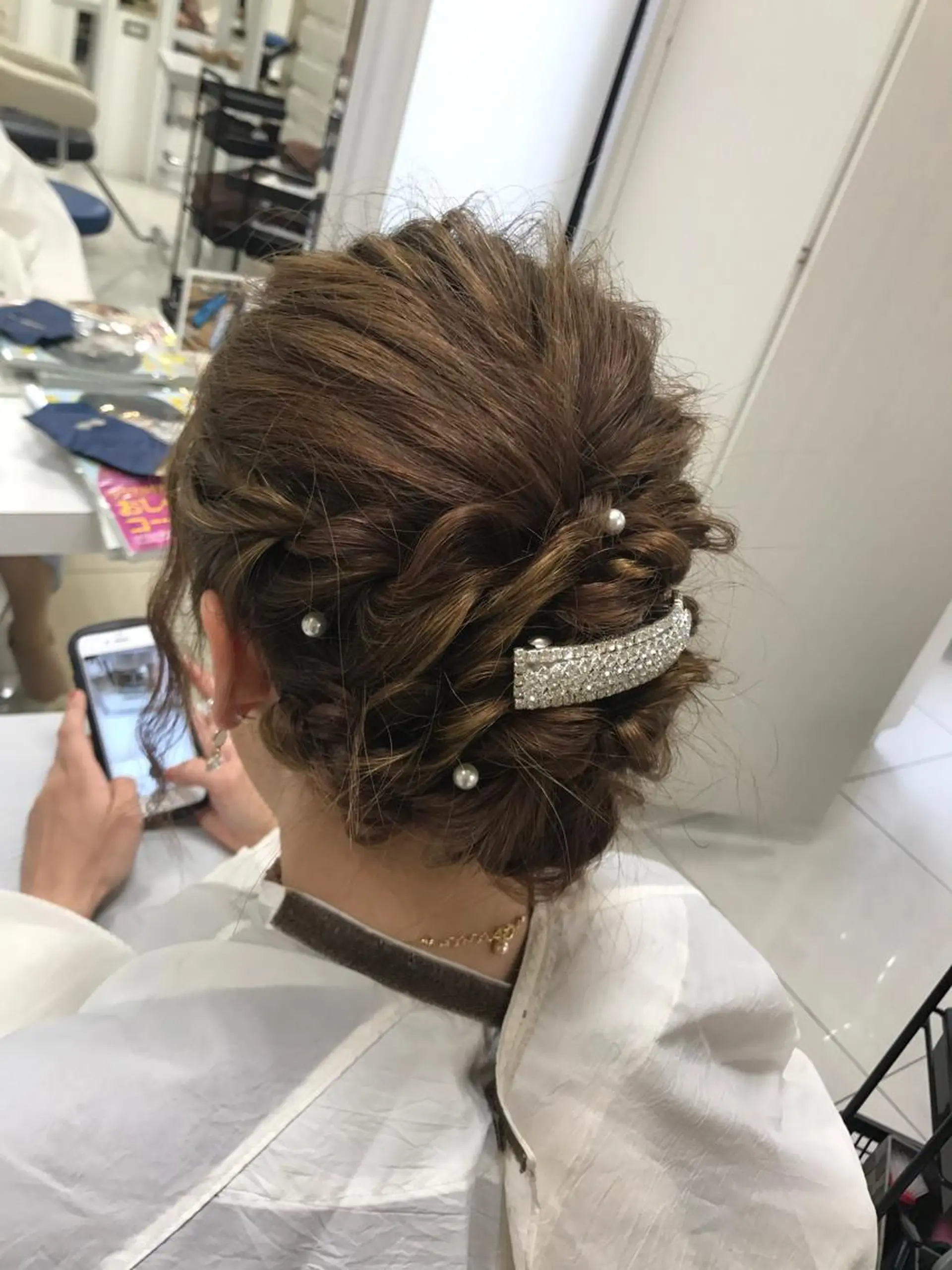 セミロング ヘアアレンジ 結婚式・ブライダル ヘアセット 【暖色カラー特化】 中山由梨のヘアスタイル