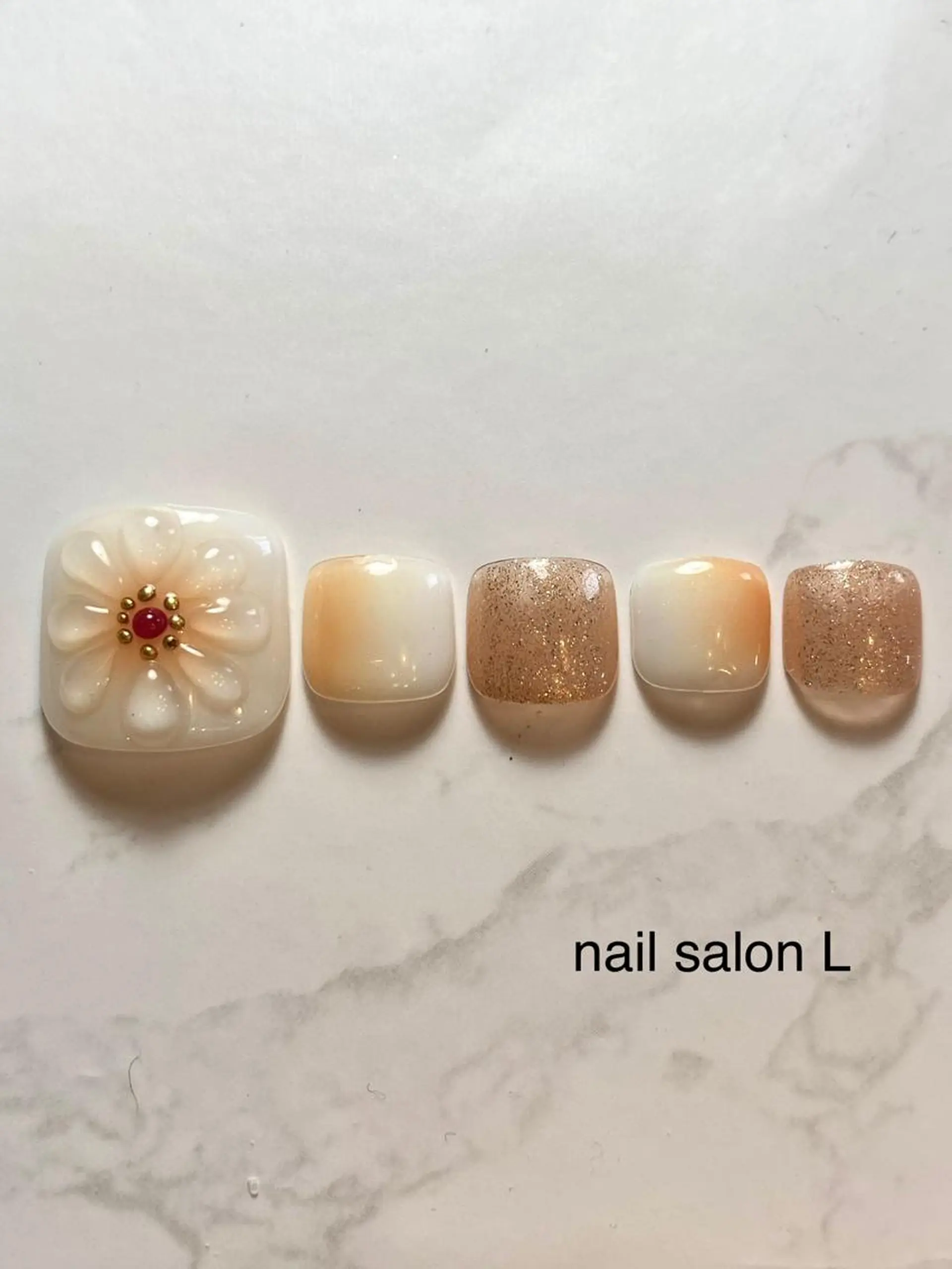 ネイル アートネイル フラワーネイル ぷっくりネイル ハンドネイル 吉川市 ネイルサロンLのネイルデザイン