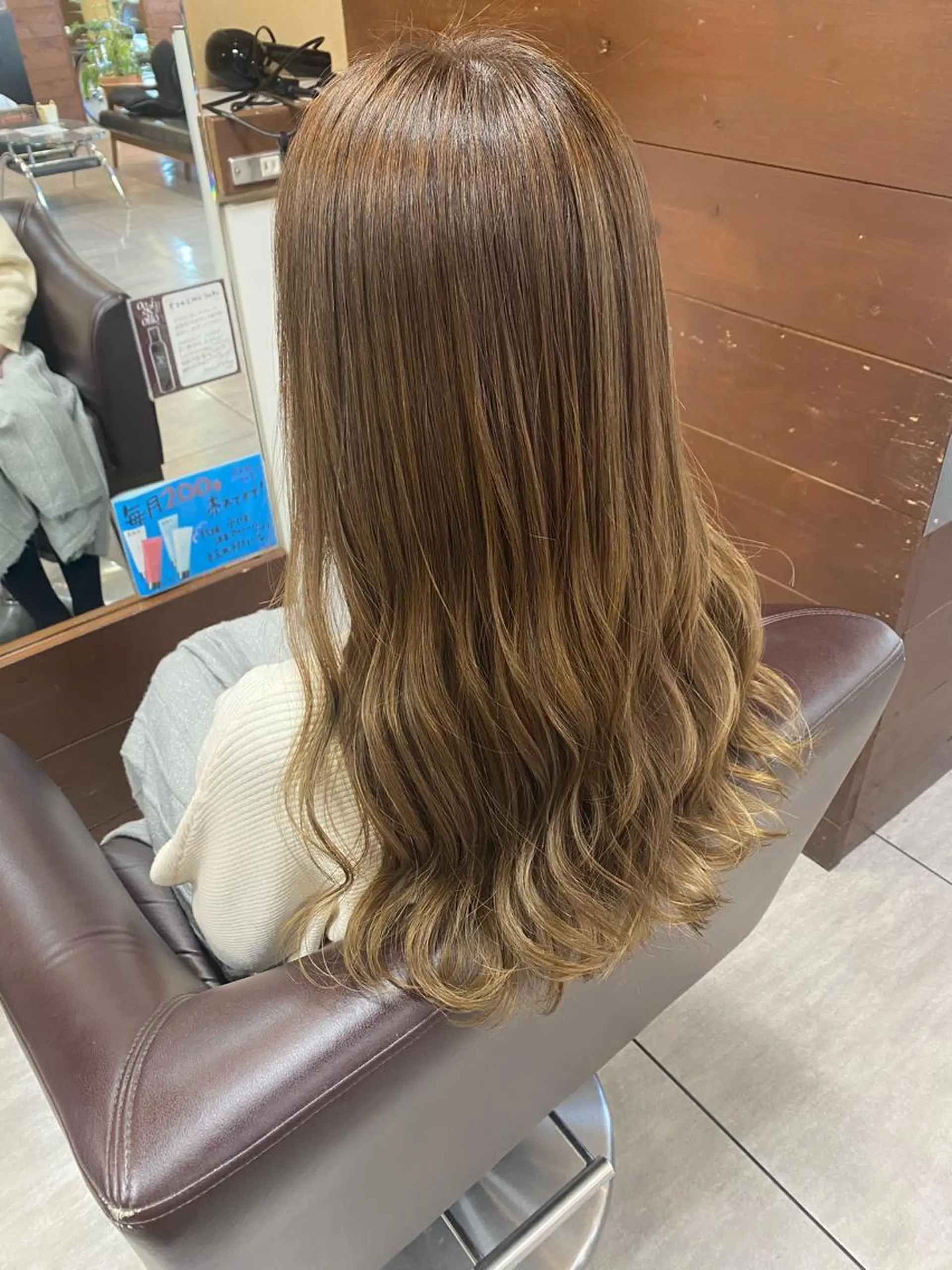 カラー インナー×縮毛矯正 ピンクカラー澤井里菜のヘアスタイル