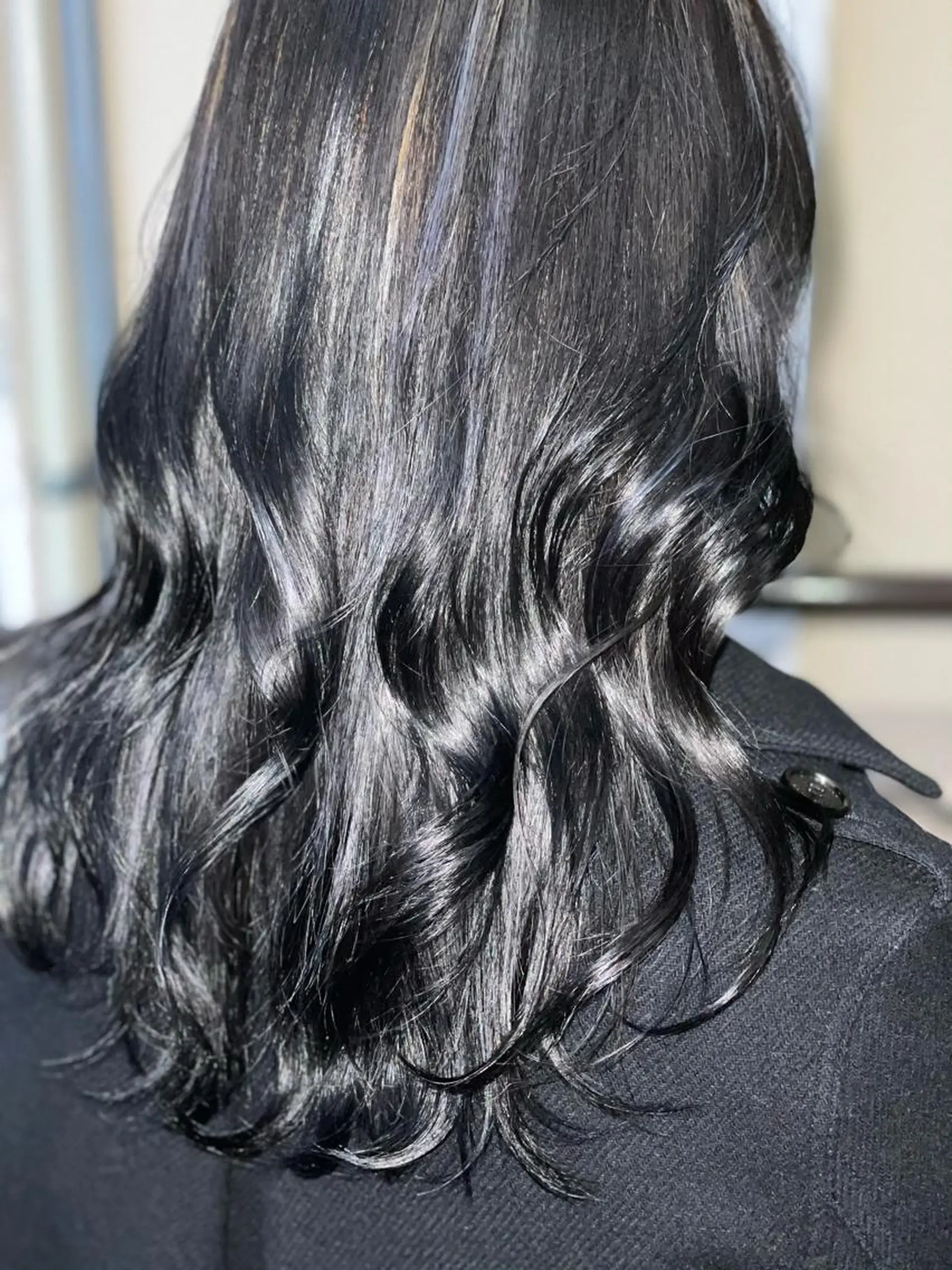 ミディアム カラー パーマ ヘアアレンジ メンズ キッズ ネイル マツエク・マツパ 切りっぱなしヘアボブ ミディアムヘアRYOのヘアスタイル