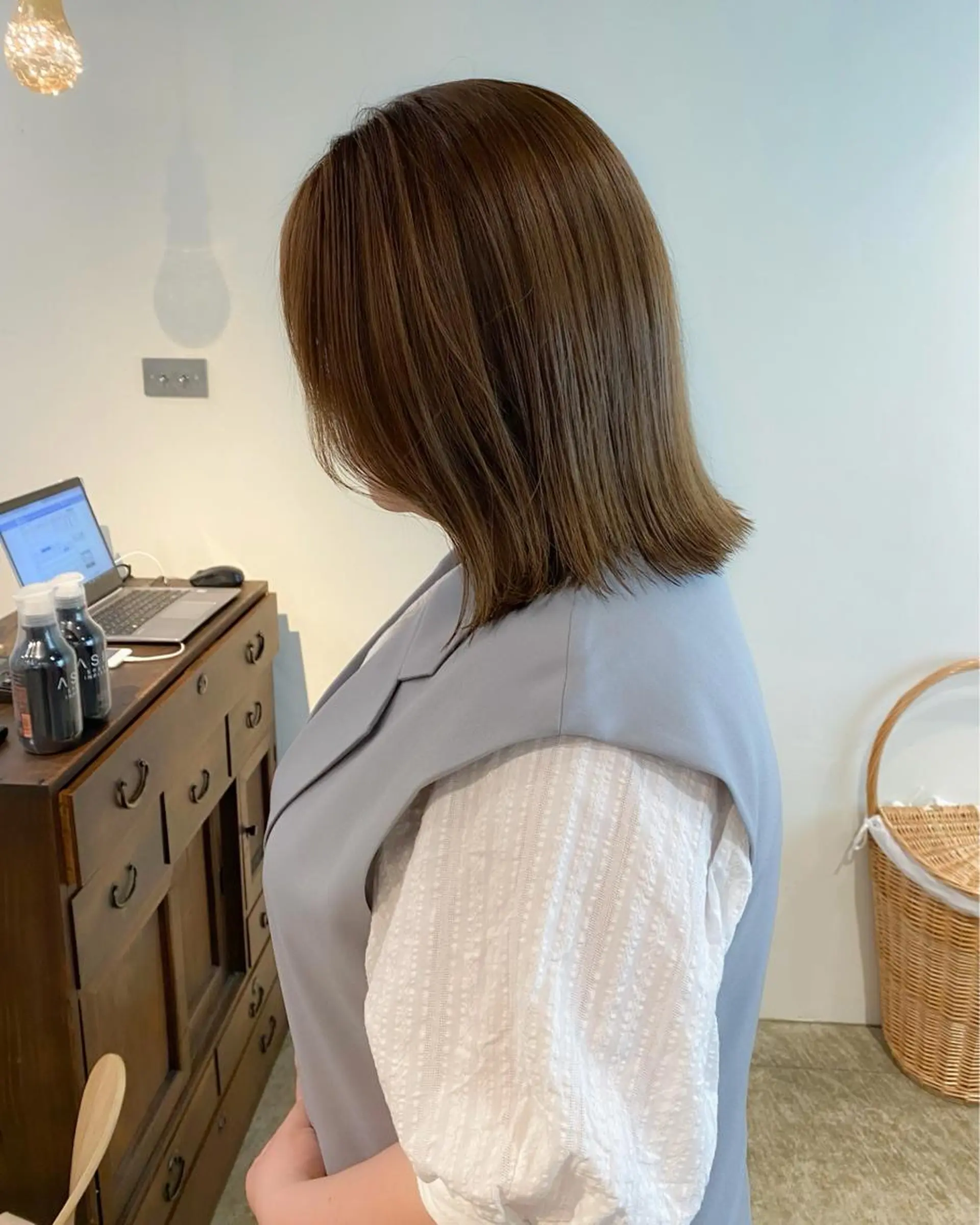 ミディアム カラー ベージュカラー ブリーチ 透明感カラー ラベンダーカラー ラベンダーベージュ 板谷みさき /似合わせBobのヘアスタイル